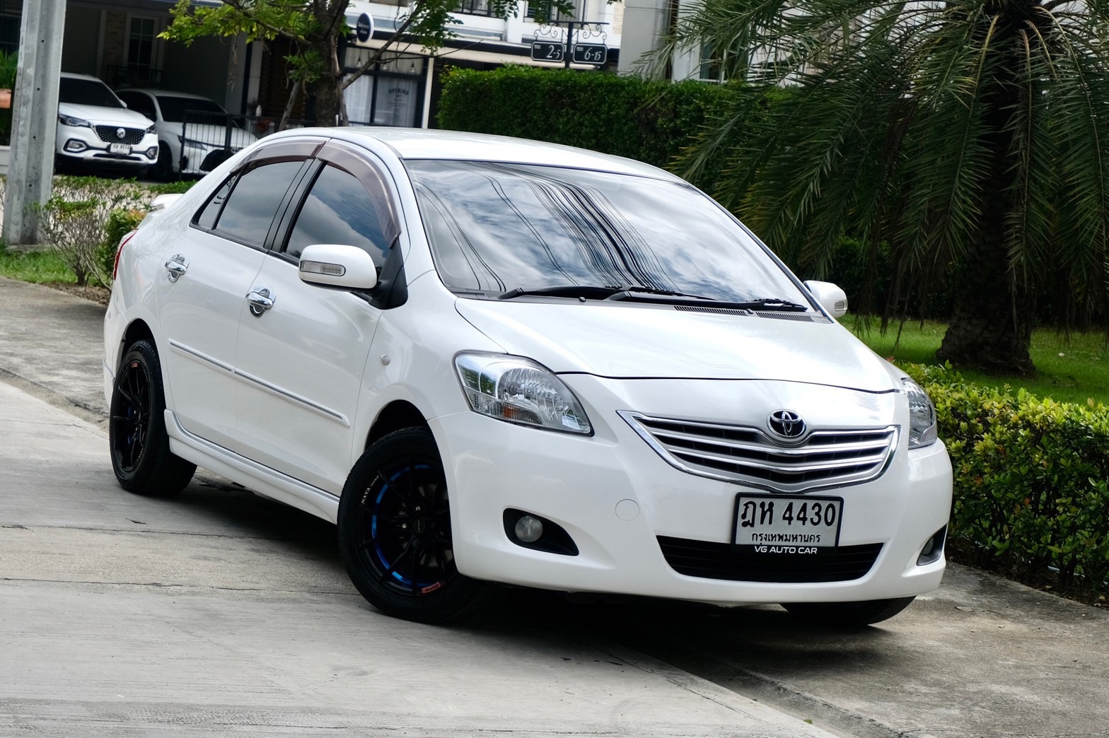 Toyota vios 1.5E ออโต้ เบนซิน ปี2010 สีขาว ฟรีดาวน์ (รูปที่ 3)