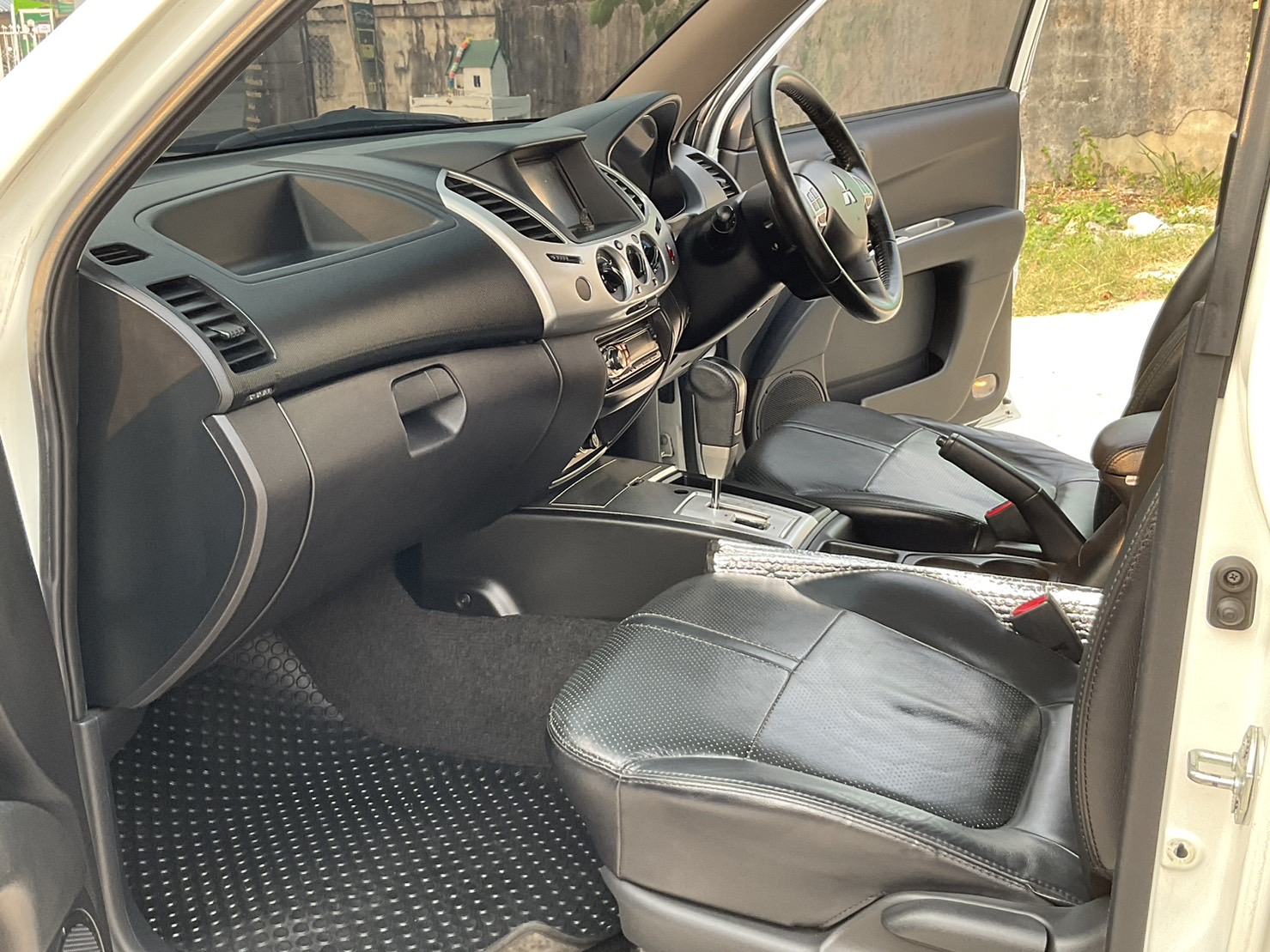 ปี2013 Mitsubishi Triton Double Cab 2.5 GLS Plus VG Turbo auto ฟรีดาวน์