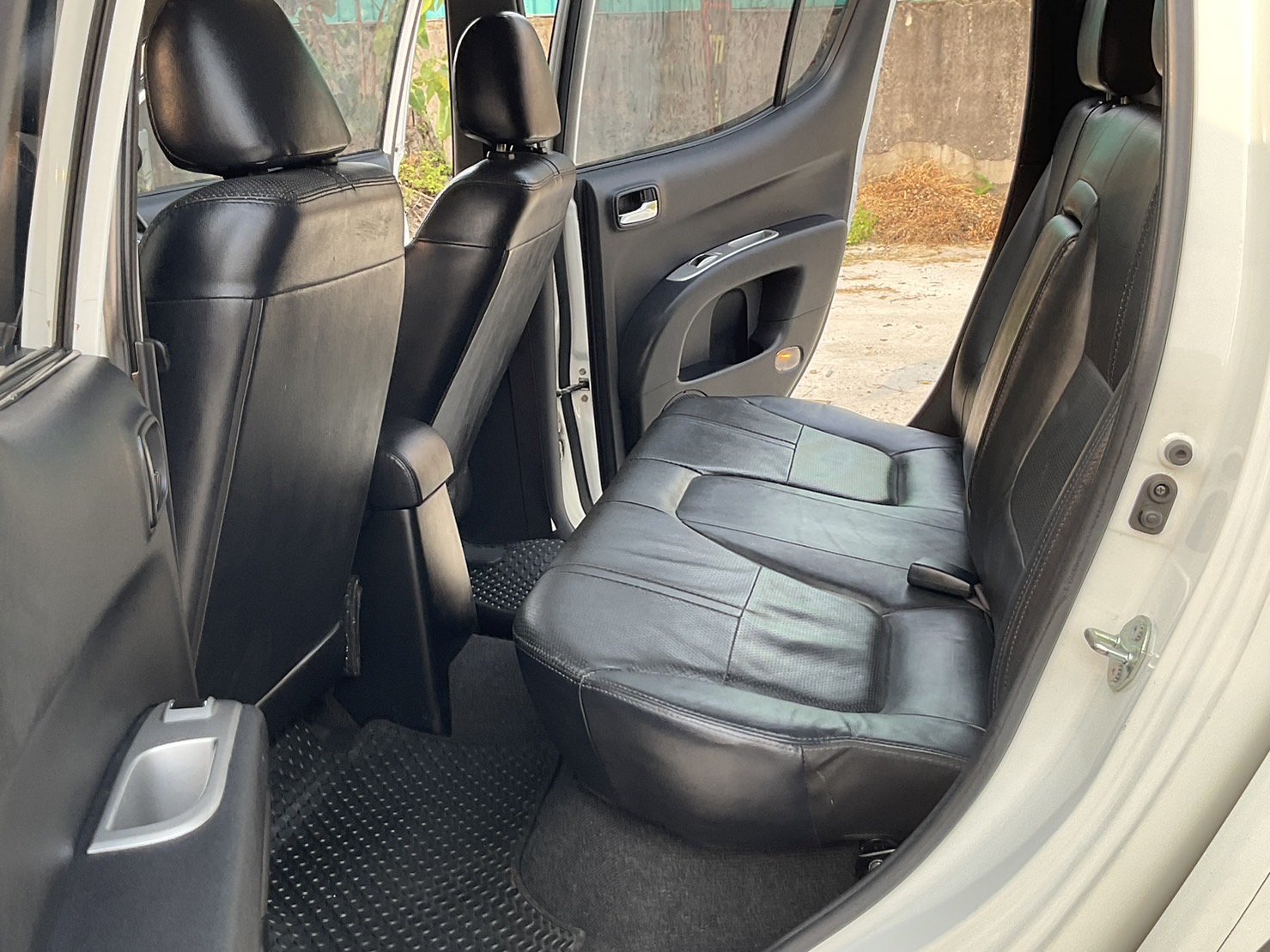 ปี2013 Mitsubishi Triton Double Cab 2.5 GLS Plus VG Turbo auto ฟรีดาวน์