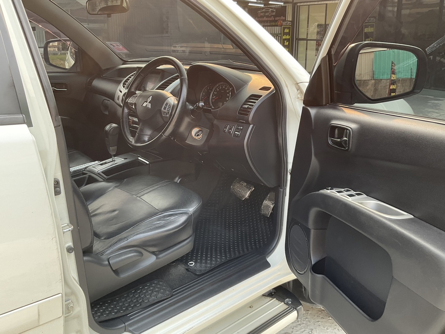 ปี2013 Mitsubishi Triton Double Cab 2.5 GLS Plus VG Turbo auto ฟรีดาวน์