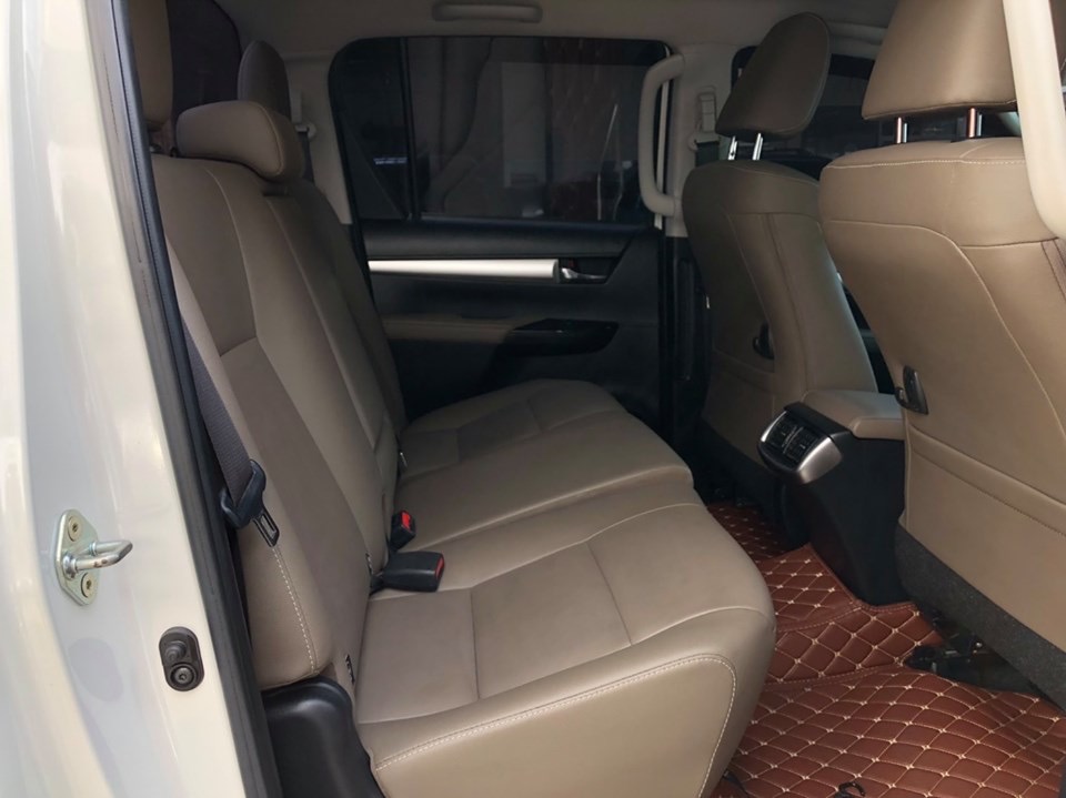 Toyota Hilux Revo Smart cab ปี 2017 สีขาว (รูปที่ 9)