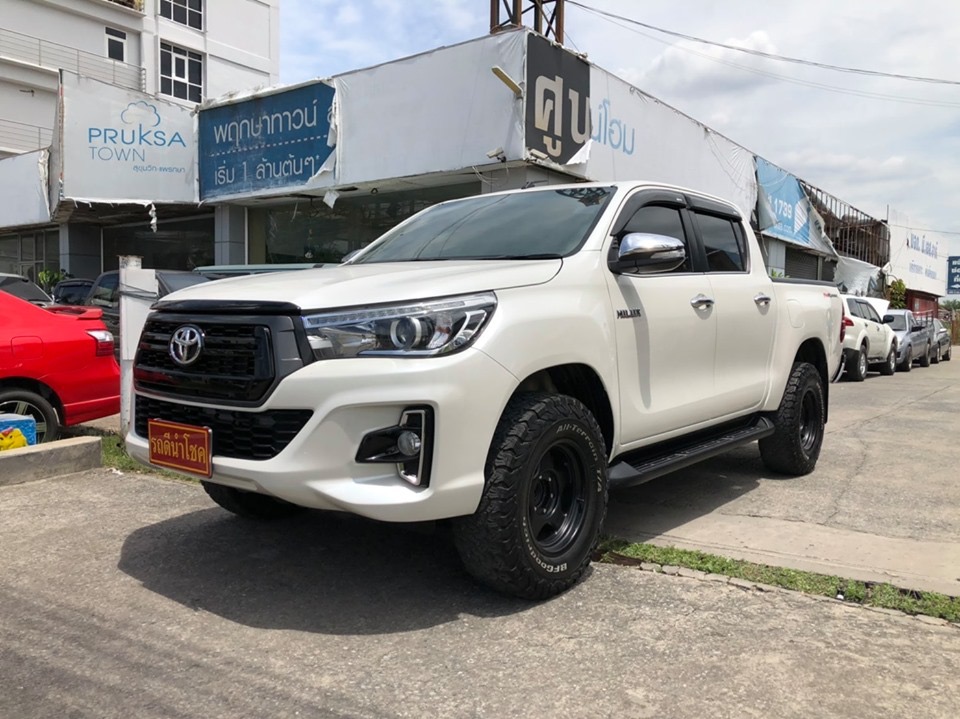 Toyota Hilux Revo Smart cab ปี 2017 สีขาว (รูปที่ 3)
