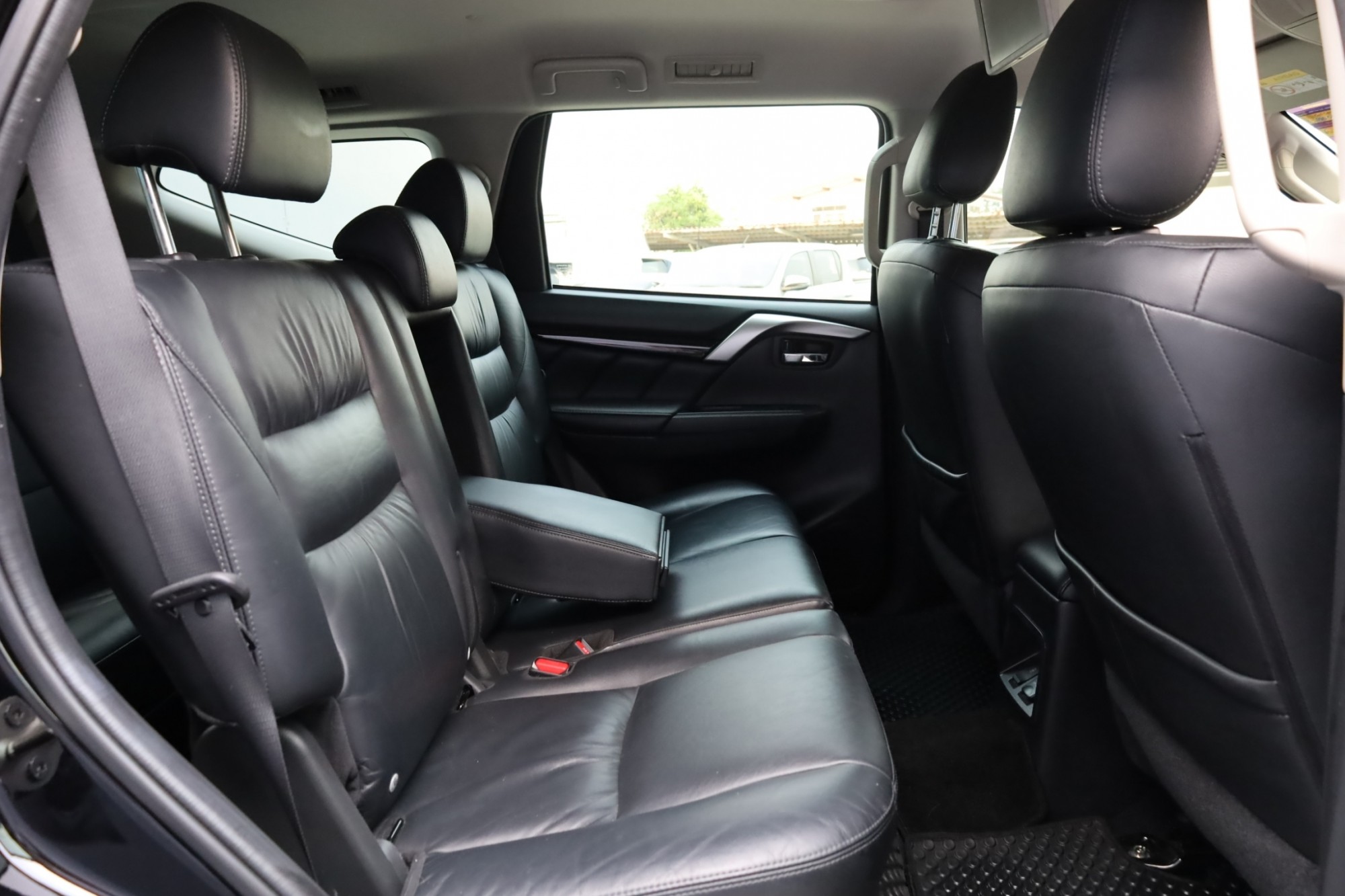 2018 MITSUBISHI PAJERO SPORT GT PREMIUM 2.4 AUTO