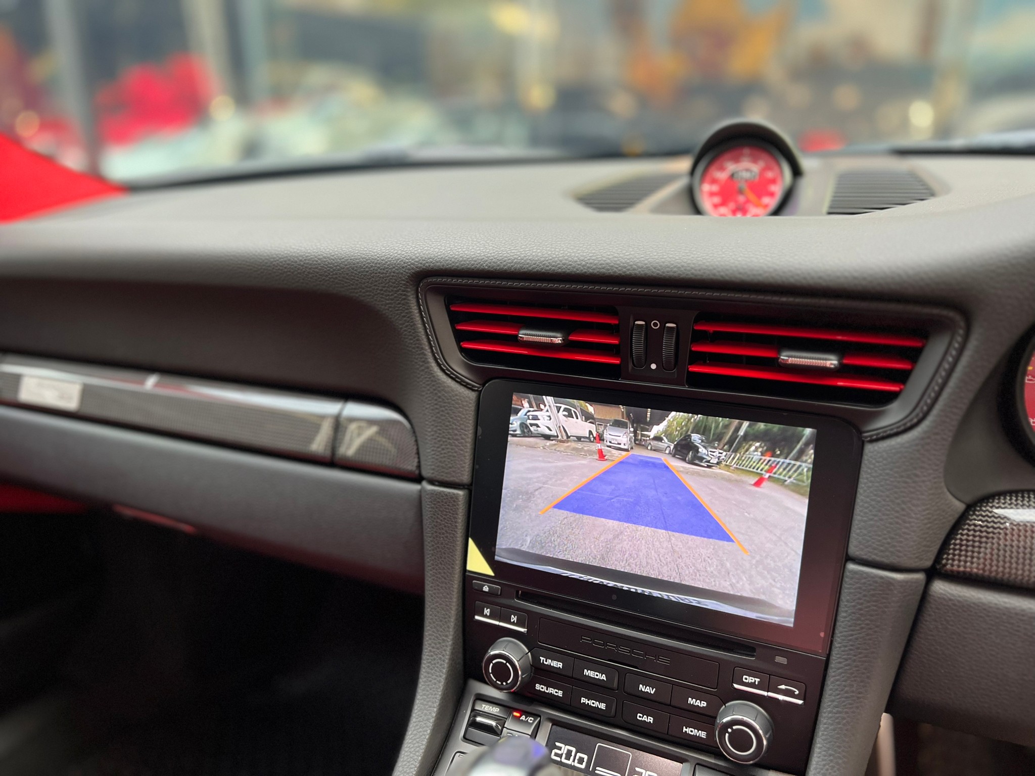 2019 Porsche 911 991 Carrera GTS สีขาว (รูปที่ 15)