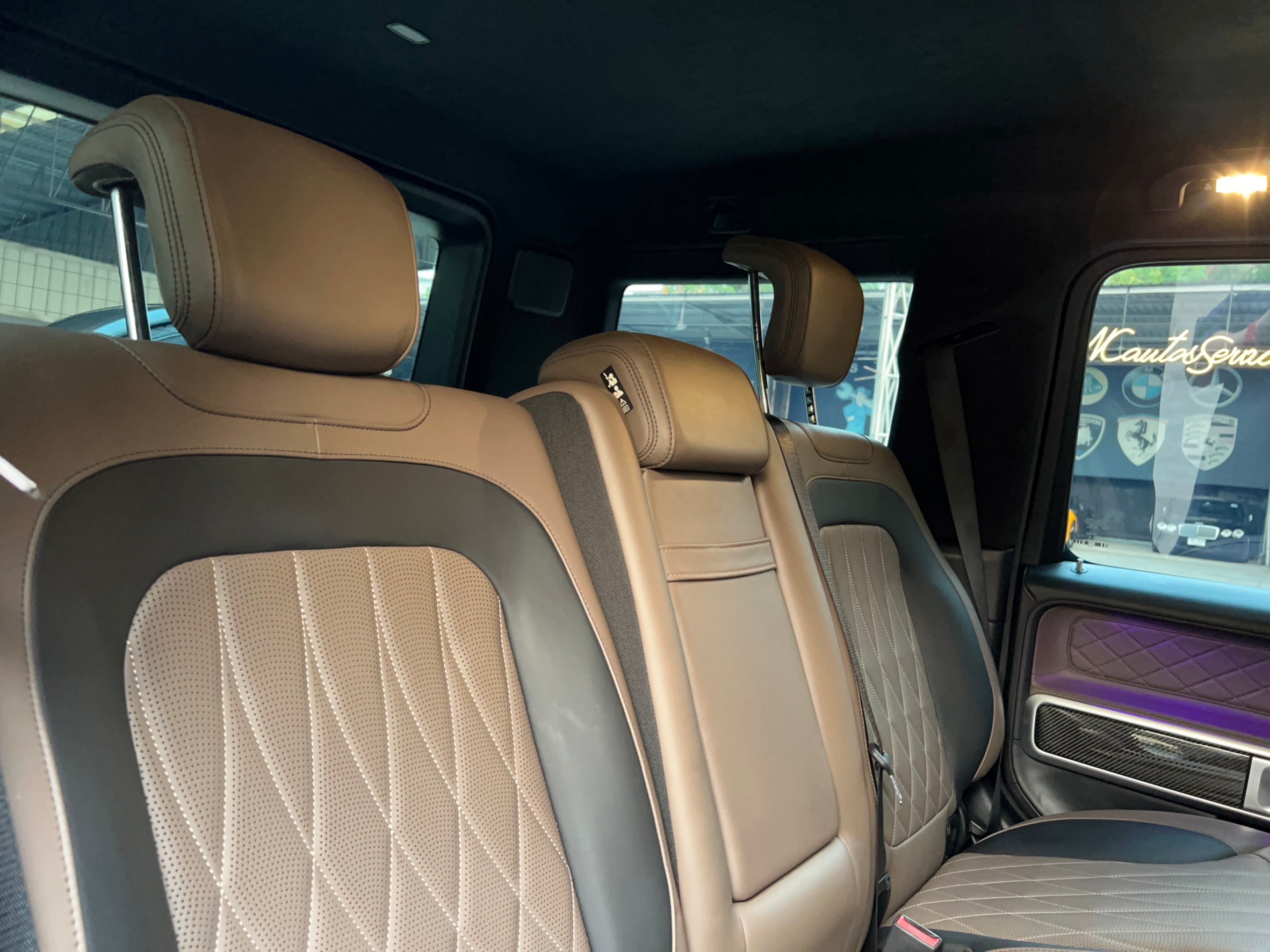 2022 Mercedes-Benz G-Class W463 สีดำ (รูปที่ 19)