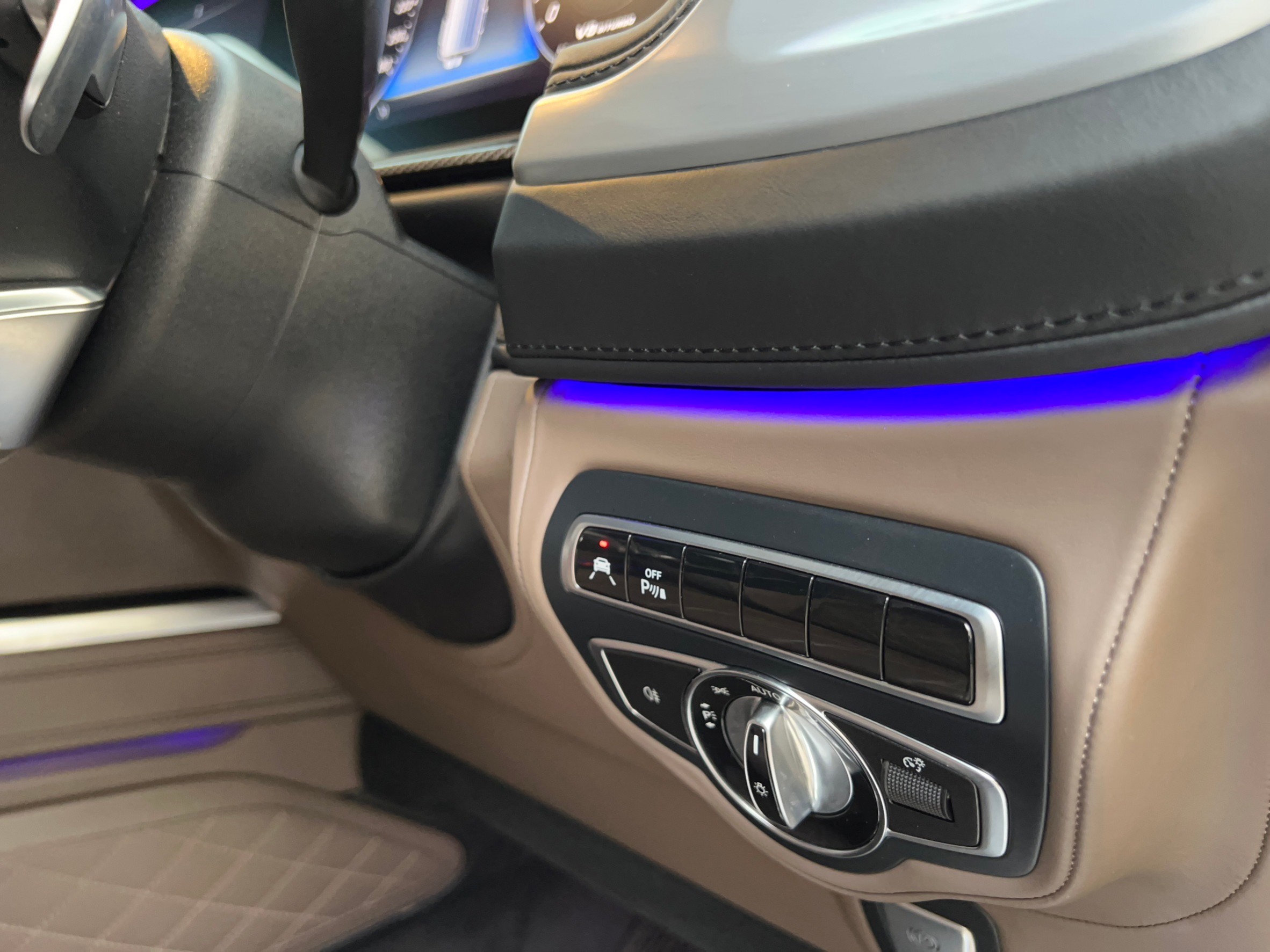 2022 Mercedes-Benz G-Class W463 สีดำ (รูปที่ 4)