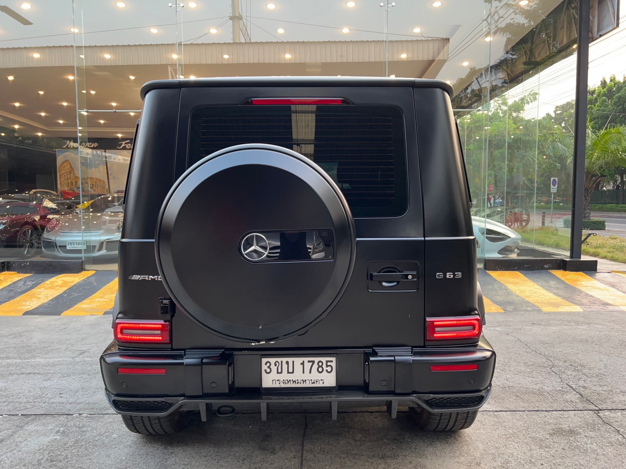 2022 Mercedes-Benz G-Class W463 สีดำ (รูปที่ 18)