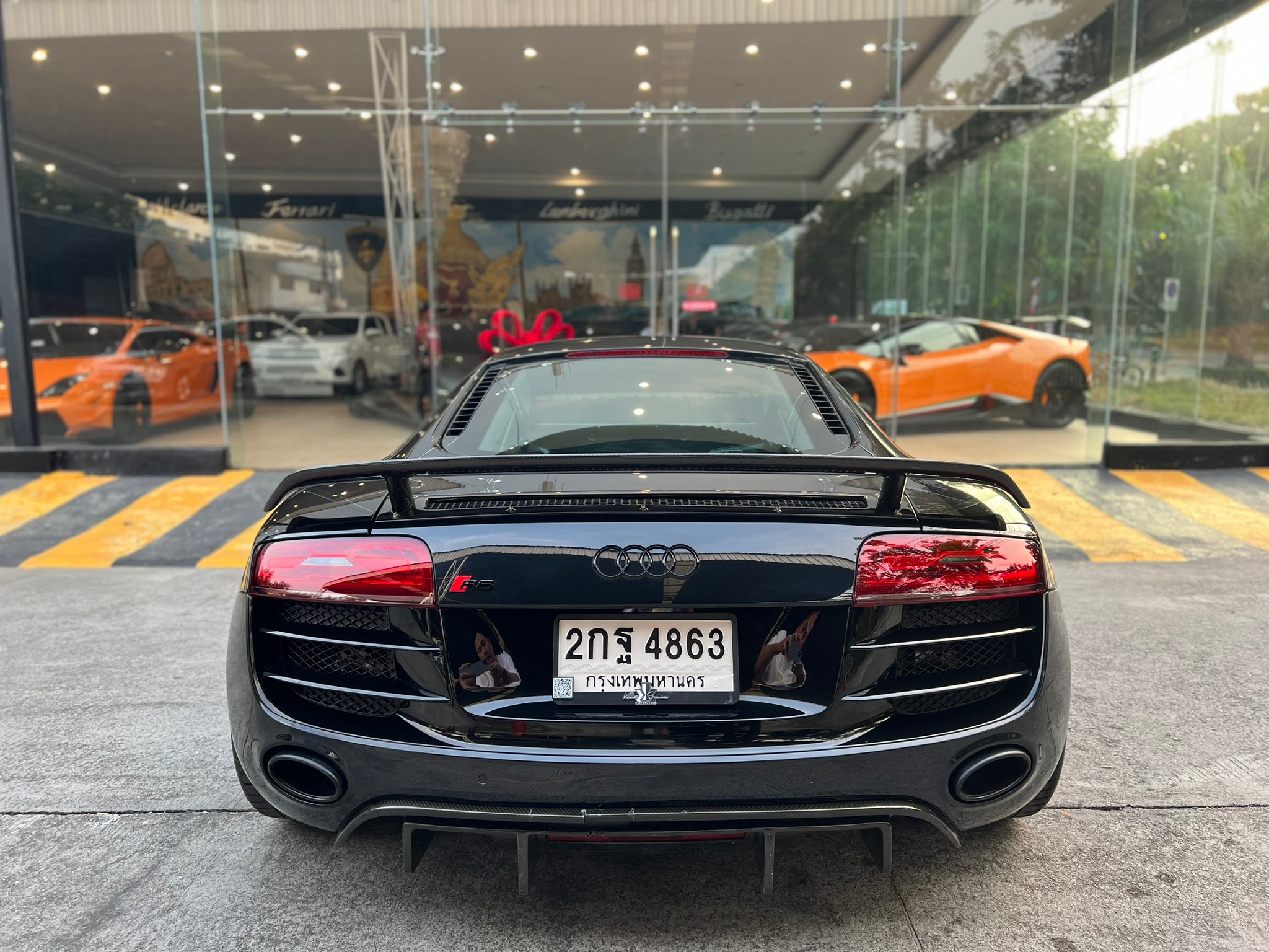 2013 Audi R8 (4S) สีดำ (รูปที่ 10)