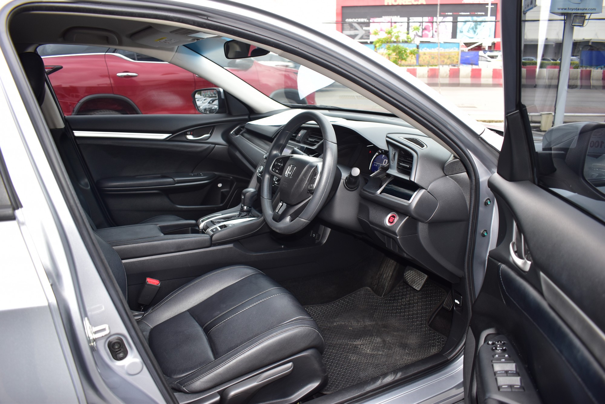 2019 Honda Civic Sedan สีเทา (รูปที่ 9)