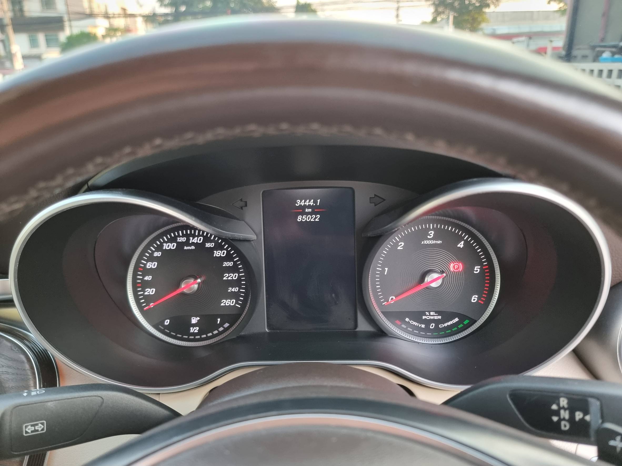 2016 Mercedes-Benz C-Class W205 C300 สีดำ (รูปที่ 16)