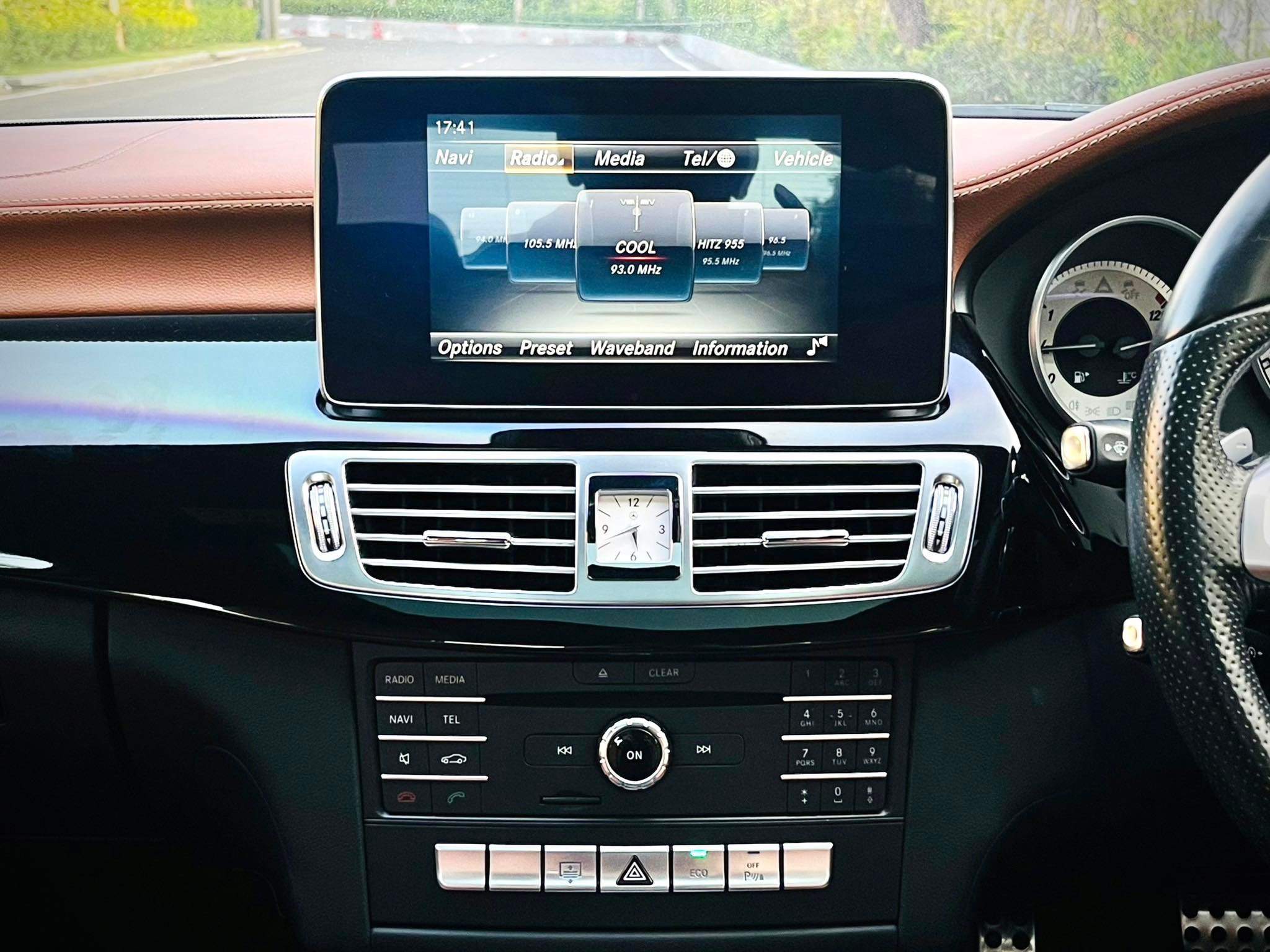 Mercedes Benz CLS 250D AMG Premium Facelift พิเศษทุกตรงที่สัมผัส โคตรใหม่เลยค่า (รูปที่ 23)