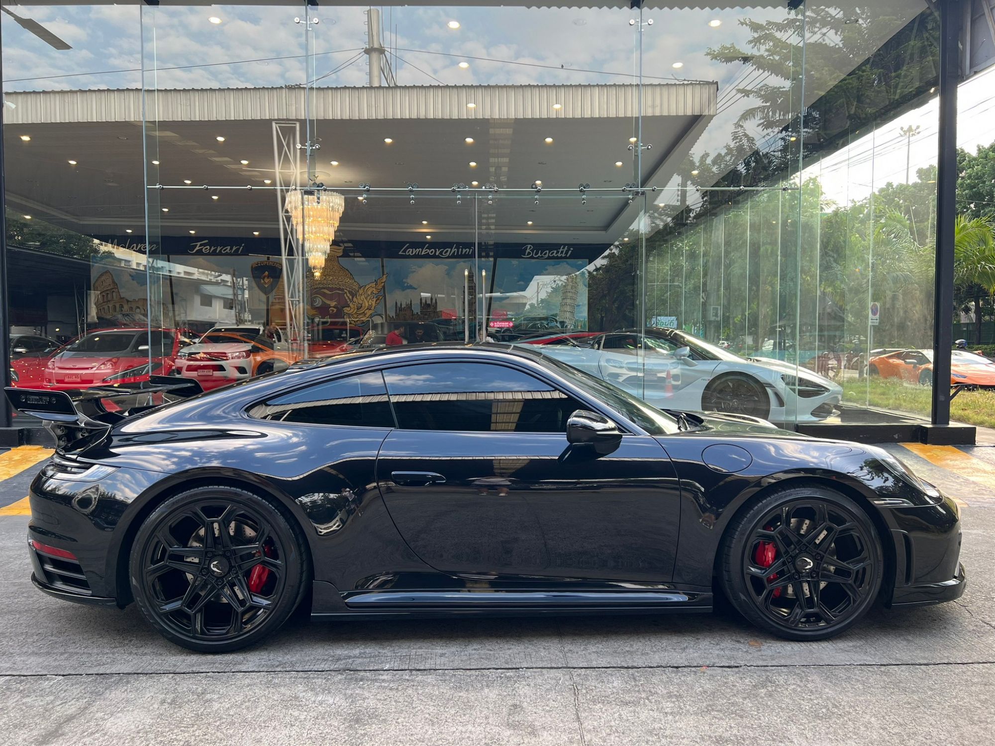 2020 Porsche 911 992 สีดำ (รูปที่ 3)