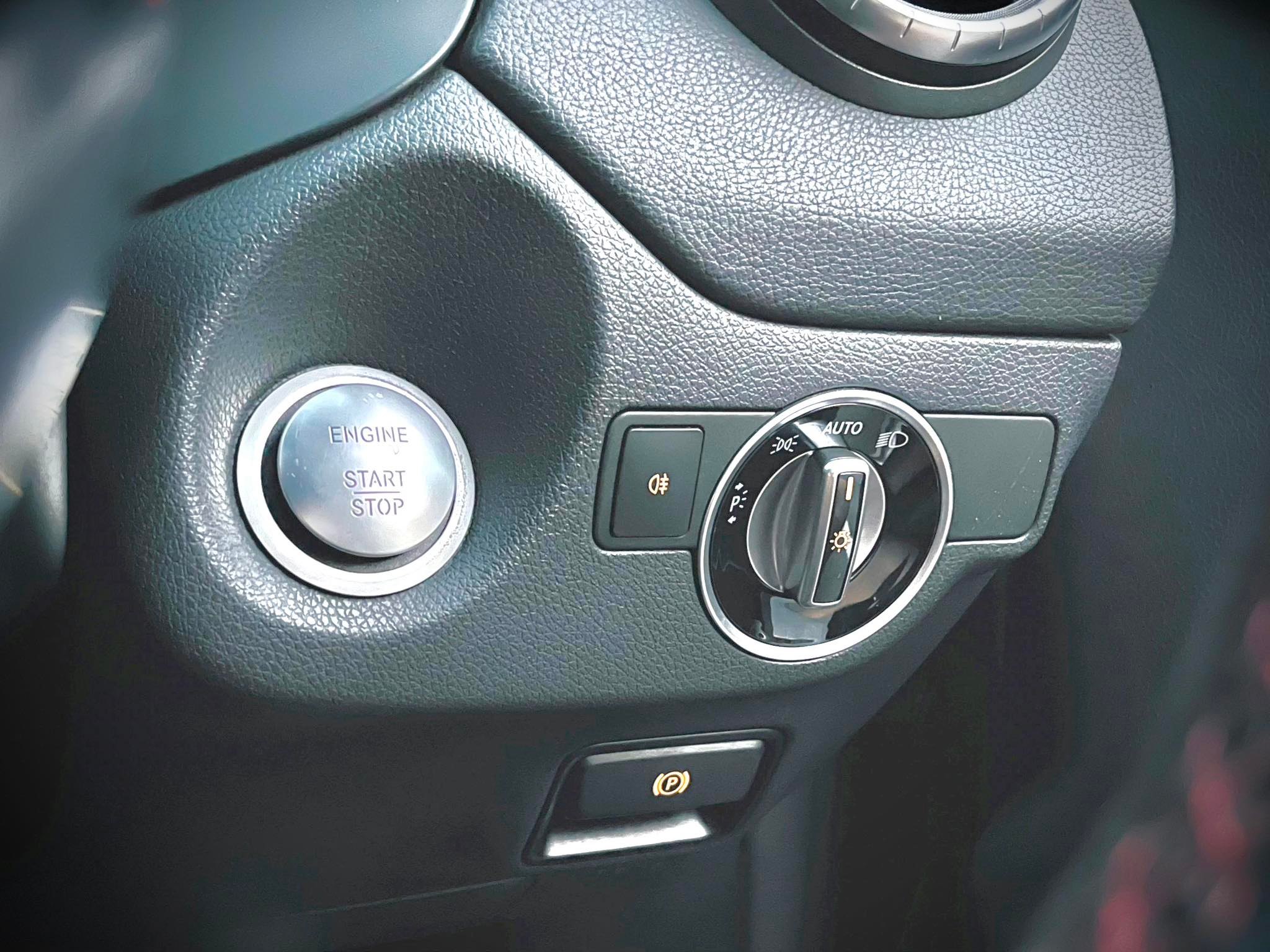 Mercedes Benz CLA250 AMG Dynamic มือเดียวใหม่ แบบ โคตรใหม่ ของจริงคะ (รูปที่ 24)