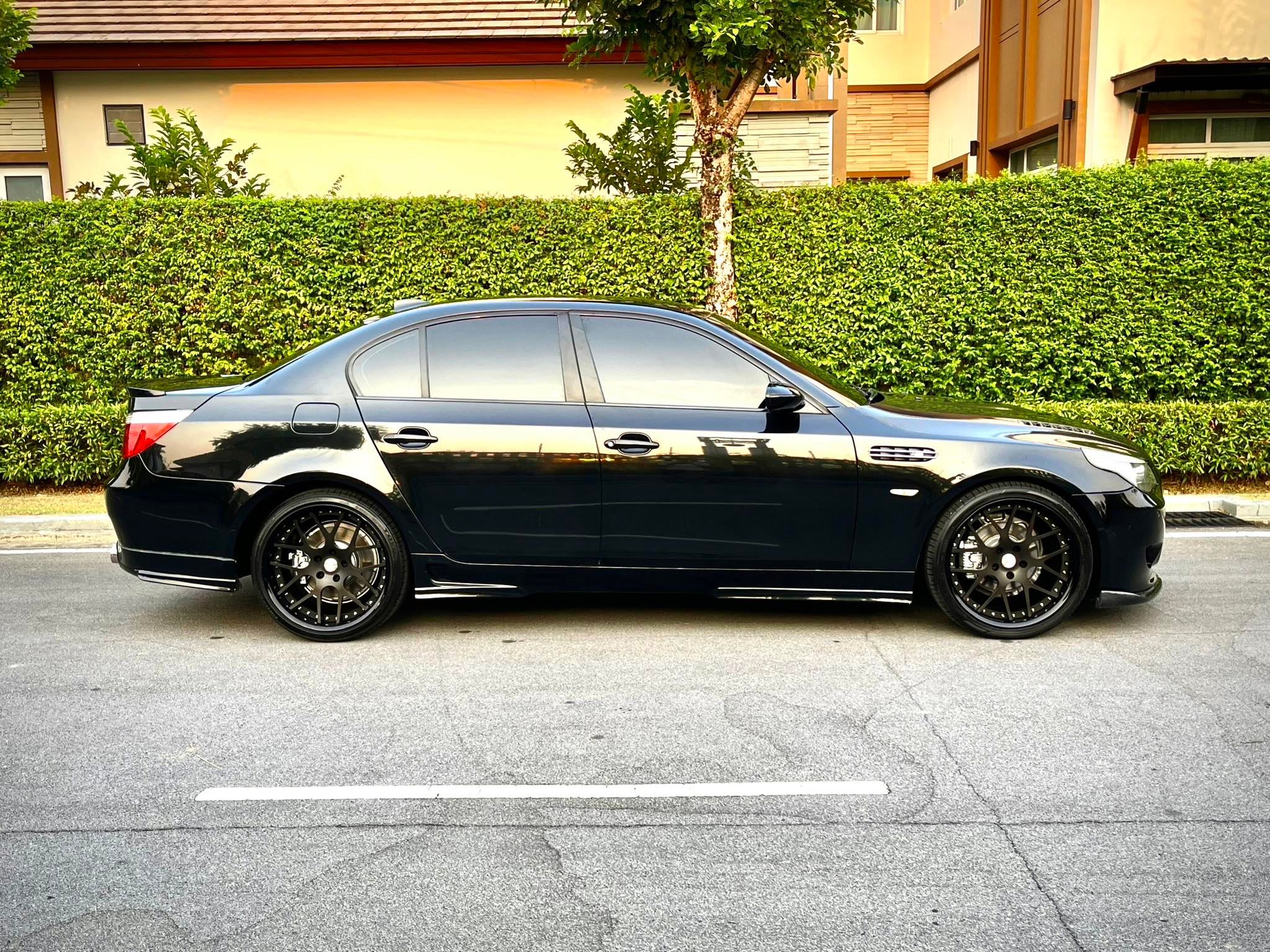 Bmw Series 520D ดีเซล มือเดียวป้ายแดง หาโคตรยาก สภาพเกินราคา (รูปที่ 18)
