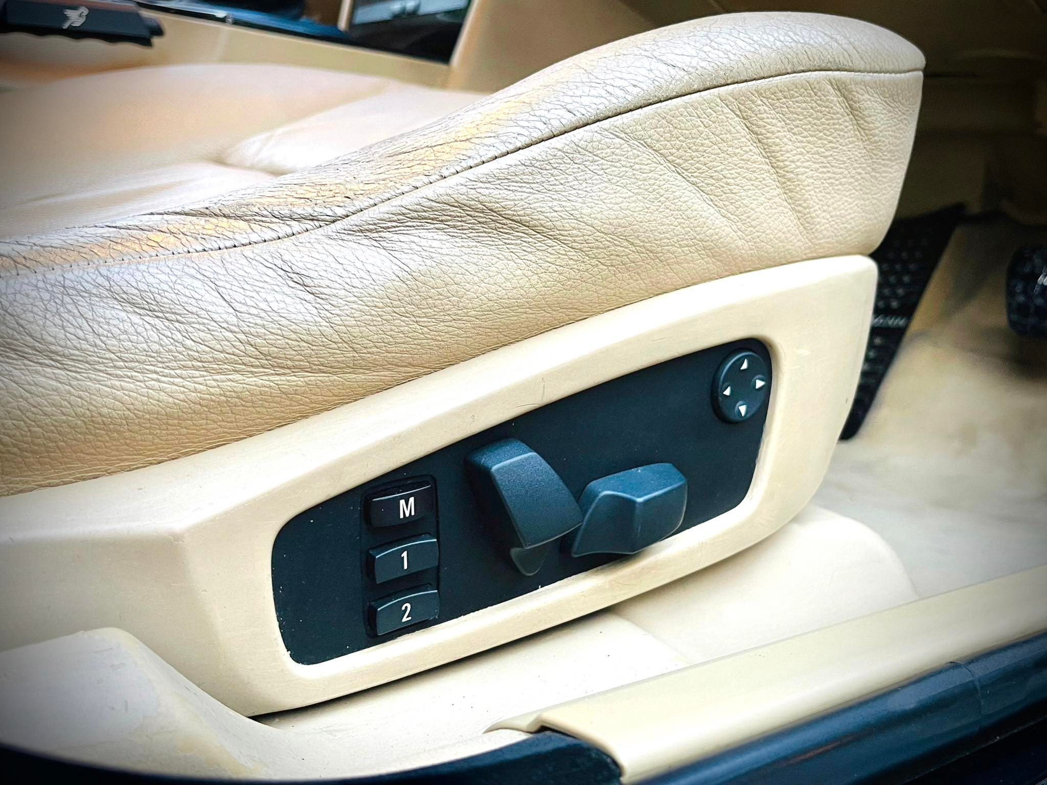 Bmw Series 520D ดีเซล มือเดียวป้ายแดง หาโคตรยาก สภาพเกินราคา (รูปที่ 32)