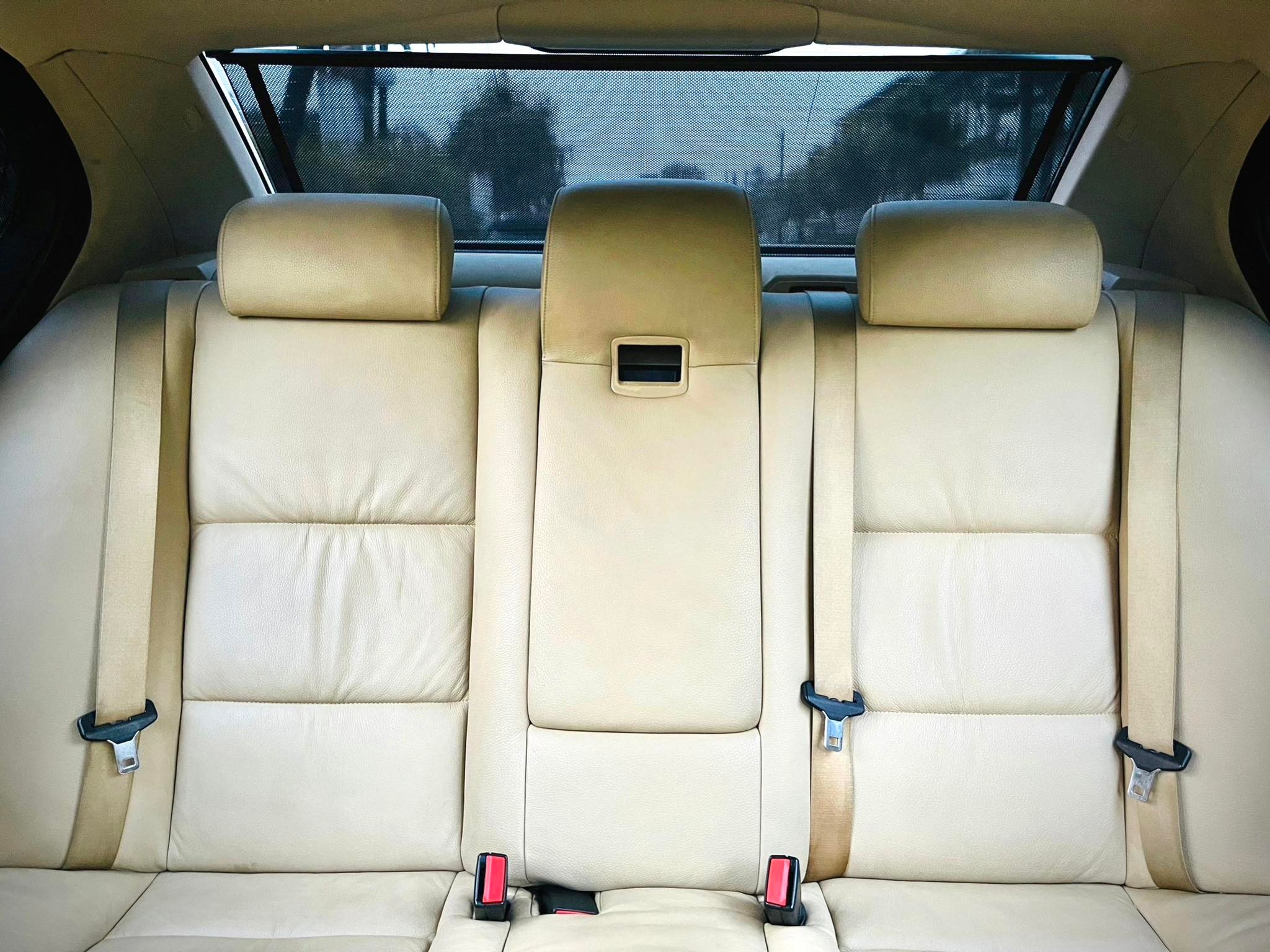 Bmw Series 520D ดีเซล มือเดียวป้ายแดง หาโคตรยาก สภาพเกินราคา (รูปที่ 35)