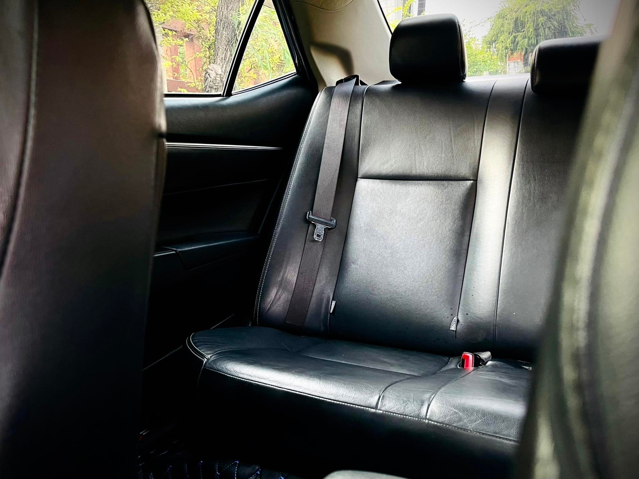 Toyota Altis 1.8S Sport รถมือเดียว โคตรใหม่ โคตรสวย ท้าชนอยากให้มาลอง (รูปที่ 32)