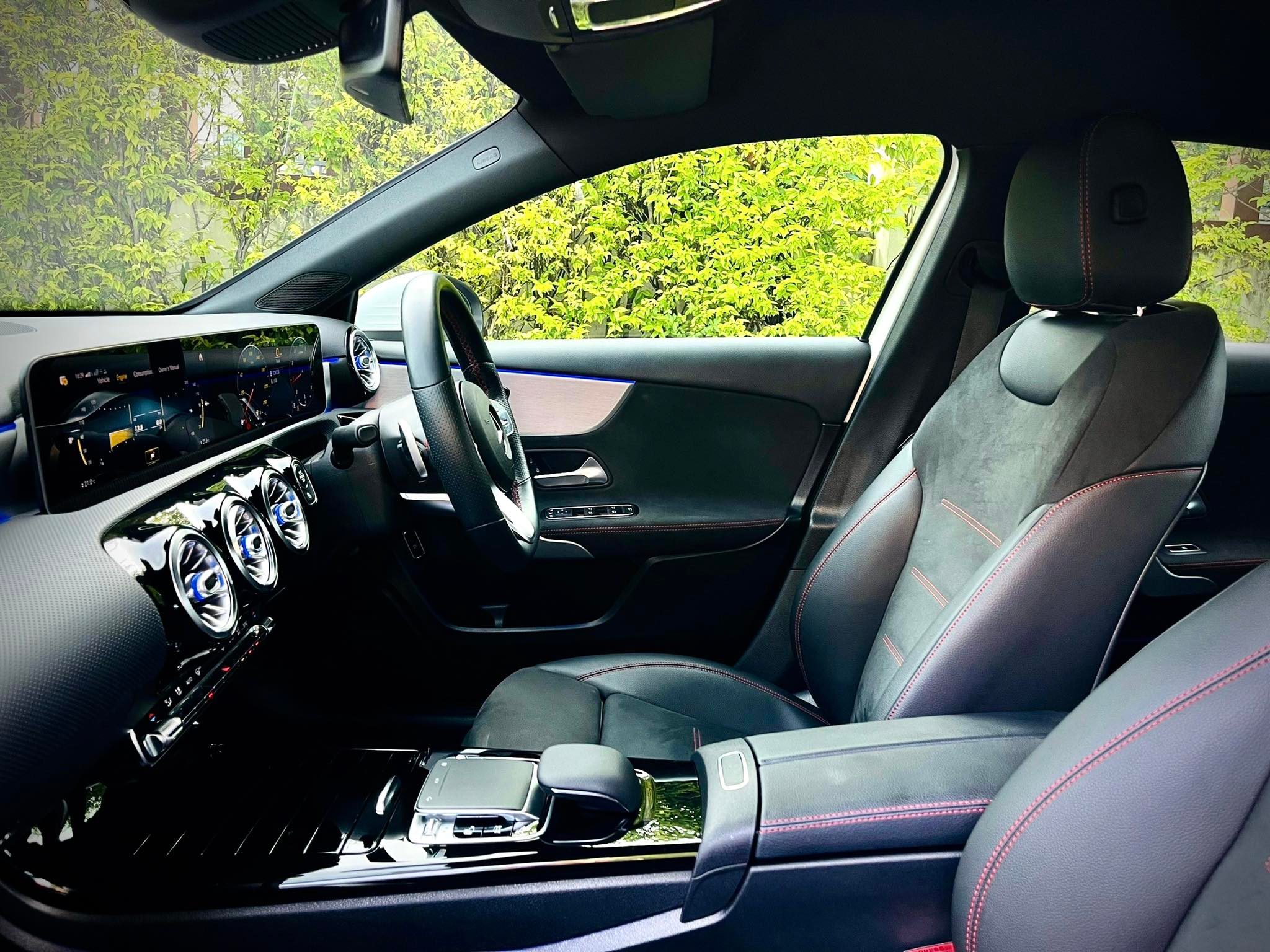 Mercedes Benz A200 AMG Dynamic คำเดียวเลยนะ โคตรสวยคะ (รูปที่ 30)