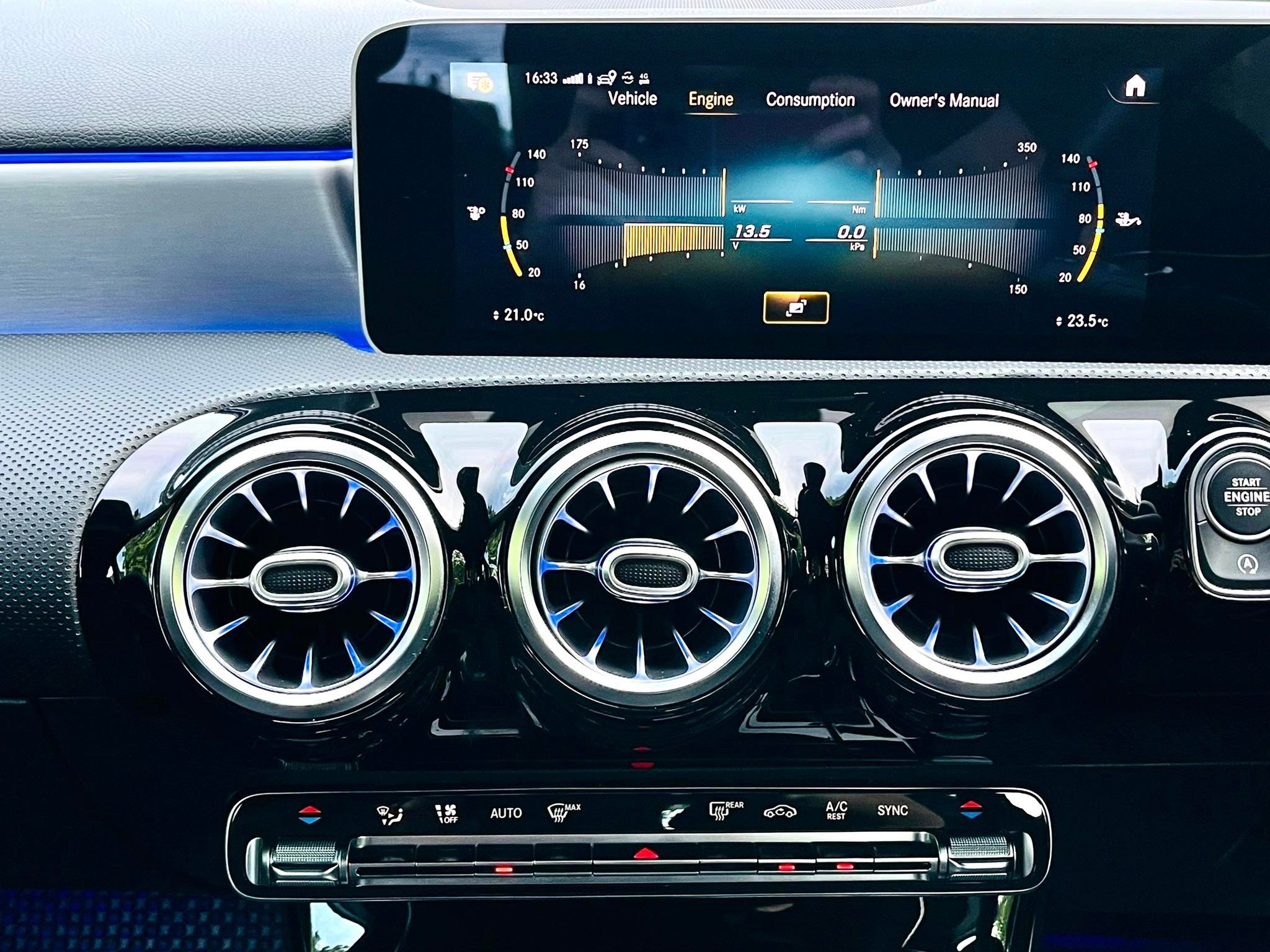 Mercedes Benz A200 AMG Dynamic คำเดียวเลยนะ โคตรสวยคะ (รูปที่ 23)