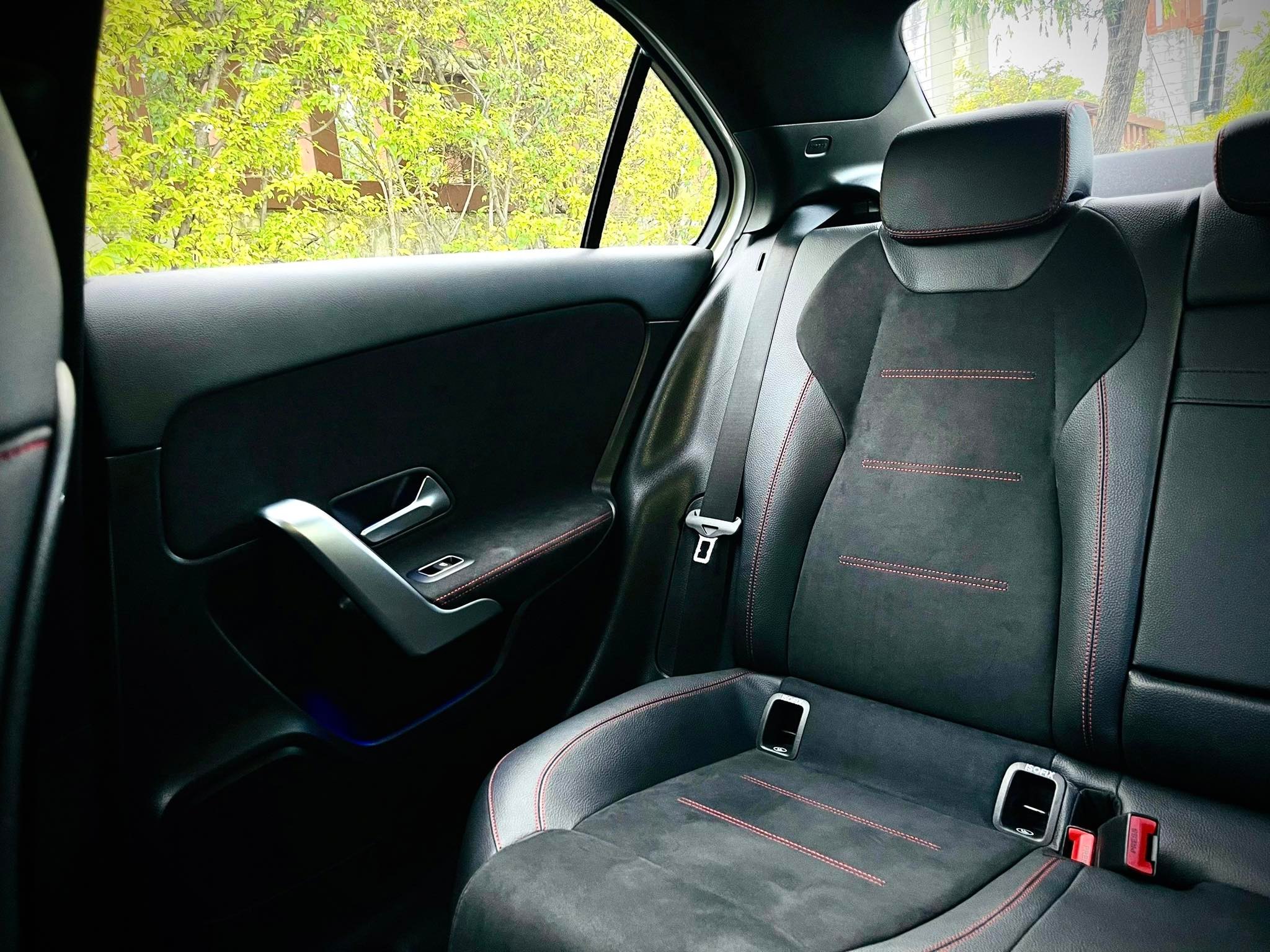 Mercedes Benz A200 AMG Dynamic คำเดียวเลยนะ โคตรสวยคะ (รูปที่ 40)