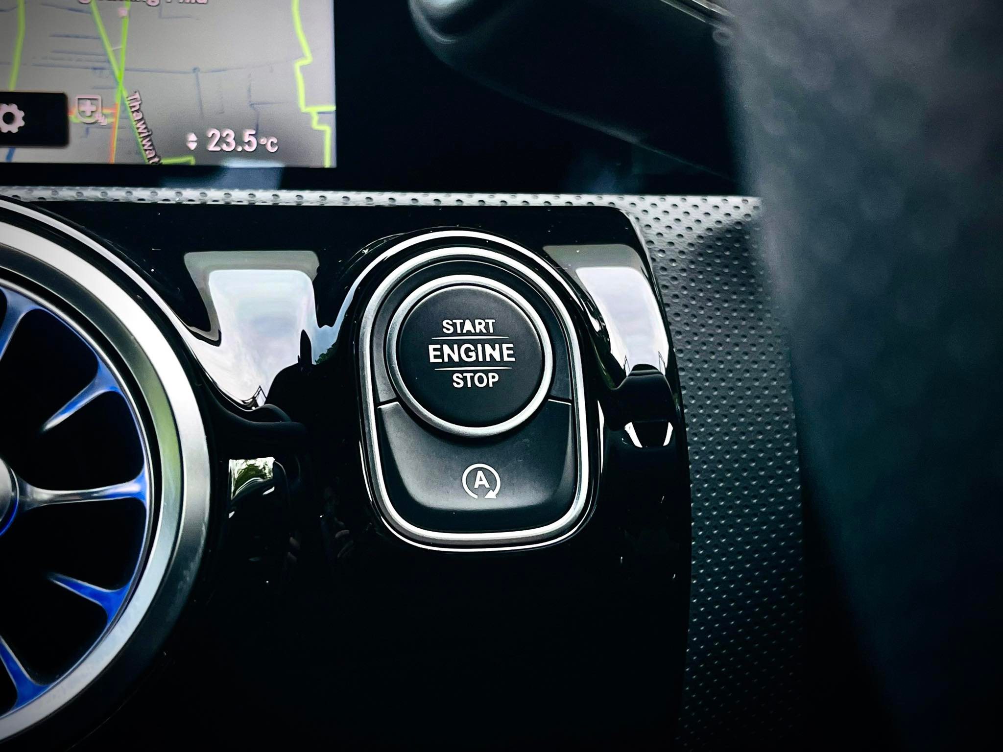 Mercedes Benz A200 AMG Dynamic คำเดียวเลยนะ โคตรสวยคะ (รูปที่ 35)
