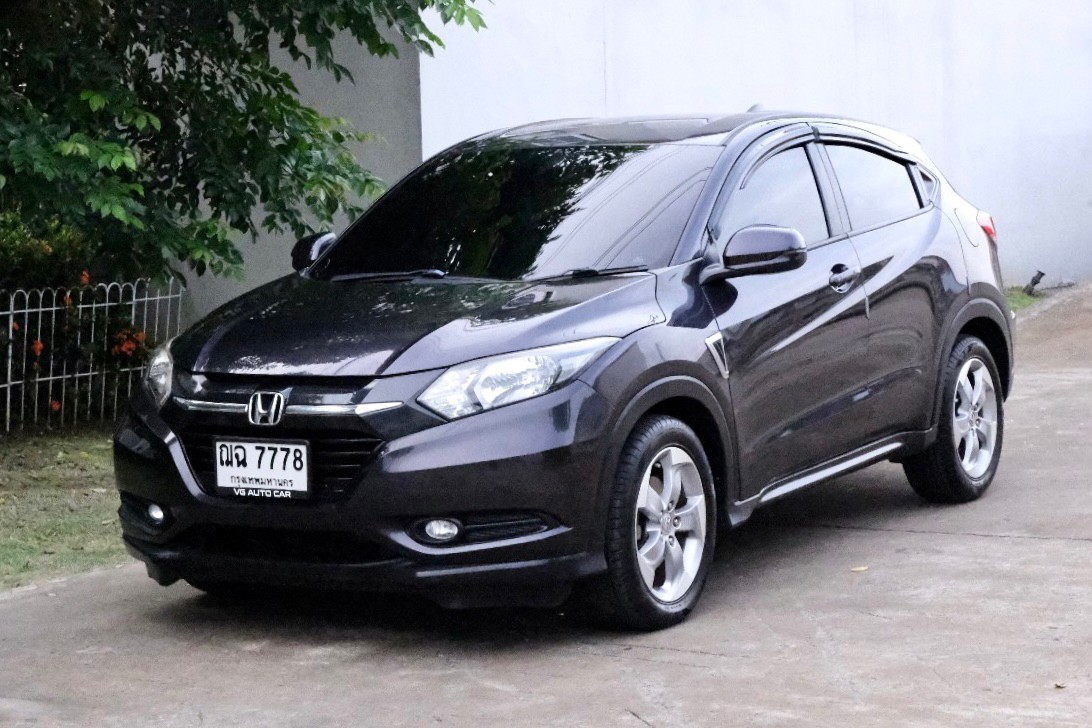 Honda HR-V 1.8E ปี2015 สีเทา ออโต้ เบนซิน ไมล์ 120,000 กม.