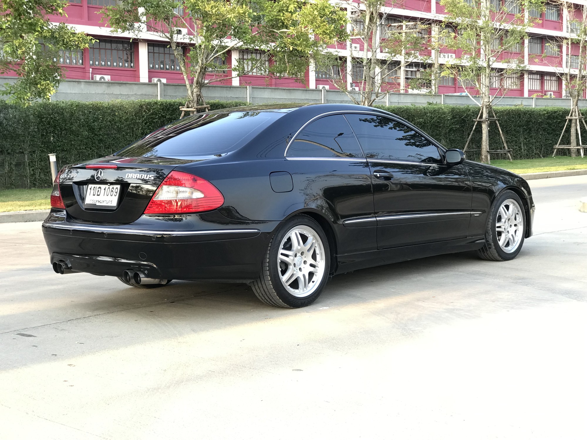 2005 Mercedes-Benz CLK-Class W209 CLK200 สีดำ (รูปที่ 4)
