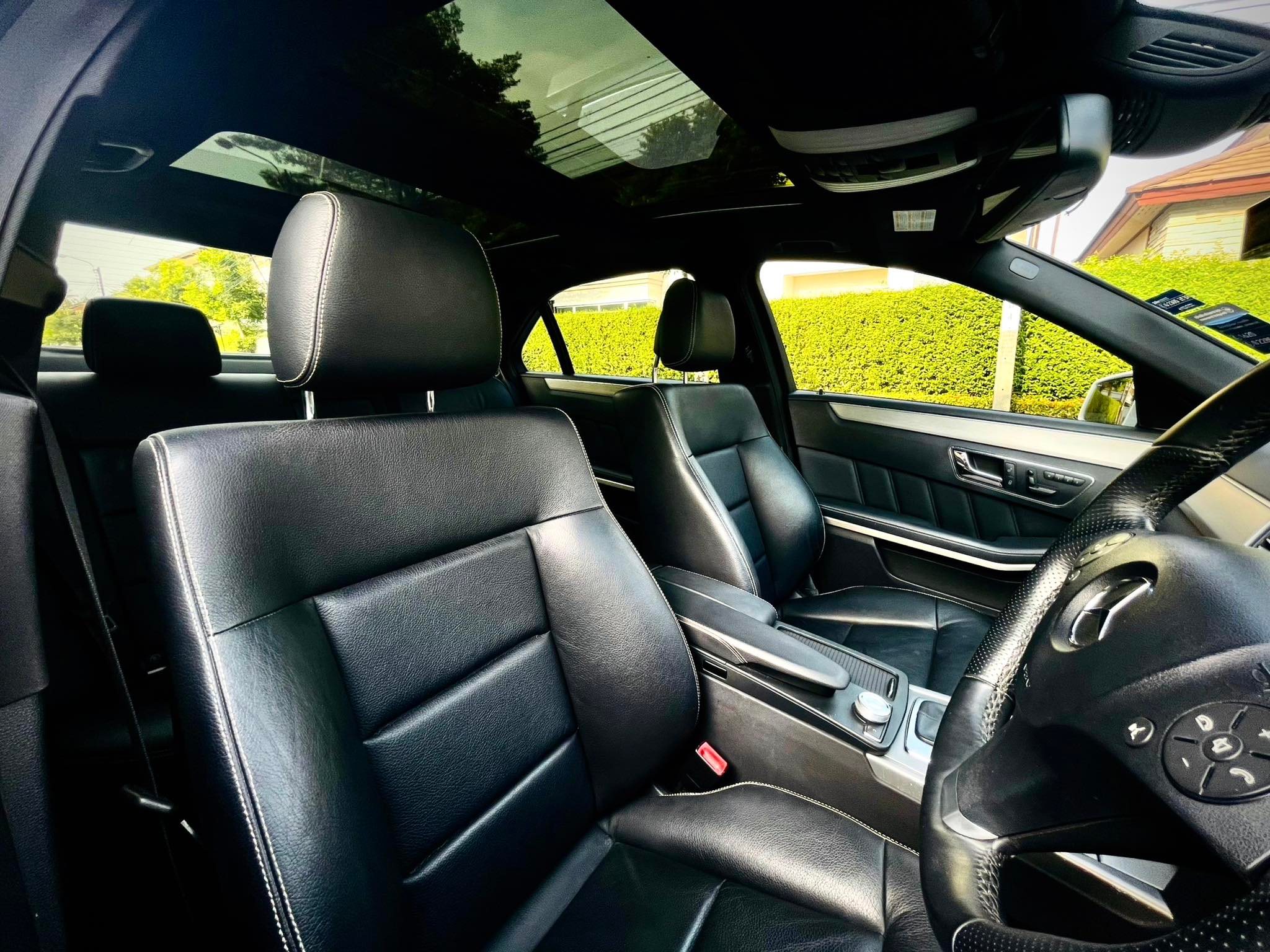 Mercedes Benz E200 AMG 7เกียร์ คันนี้อย่ากระพริบตาจริงๆคะ (รูปที่ 17)