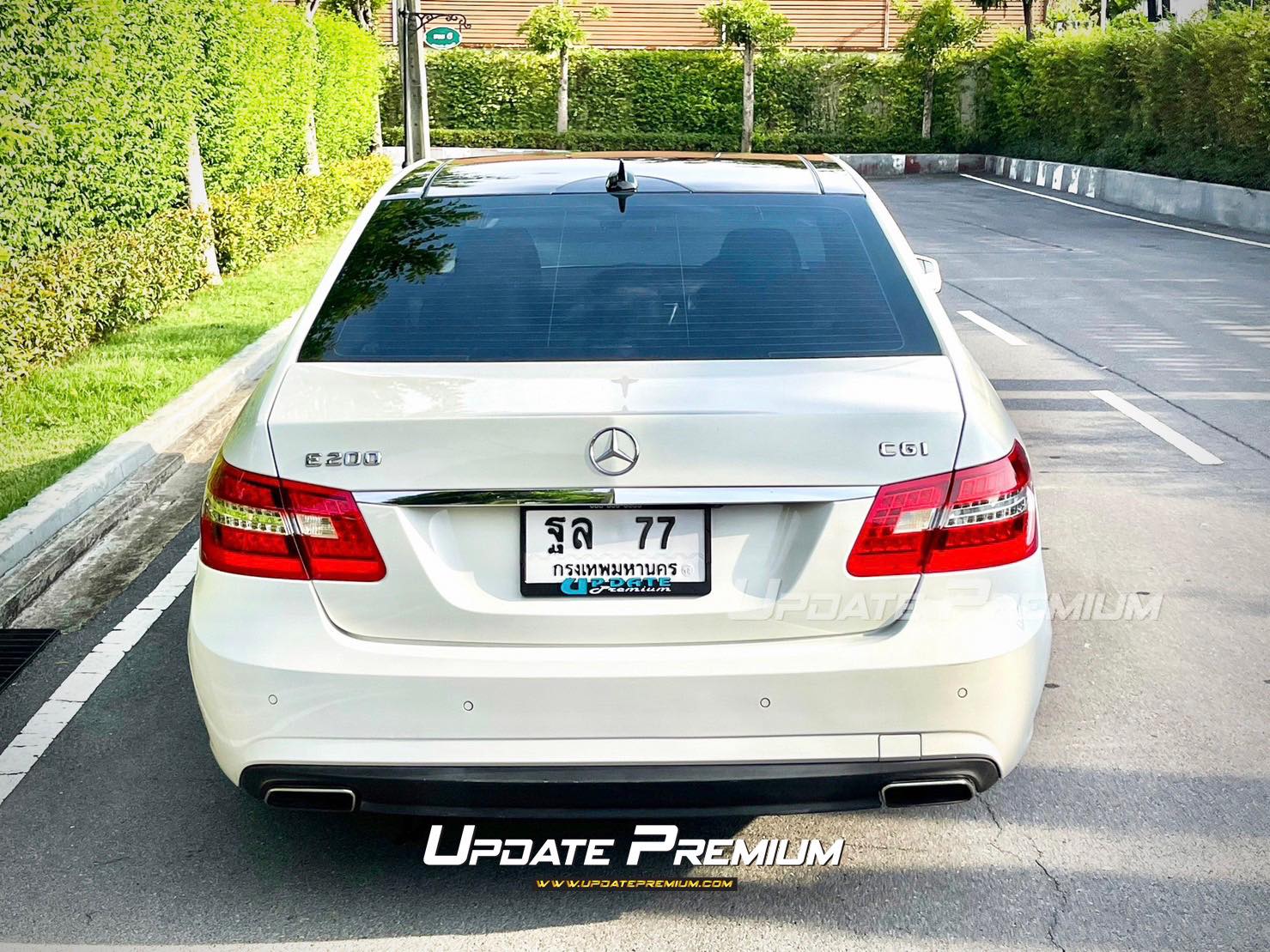 Mercedes Benz E200 AMG 7เกียร์ คันนี้อย่ากระพริบตาจริงๆคะ (รูปที่ 8)
