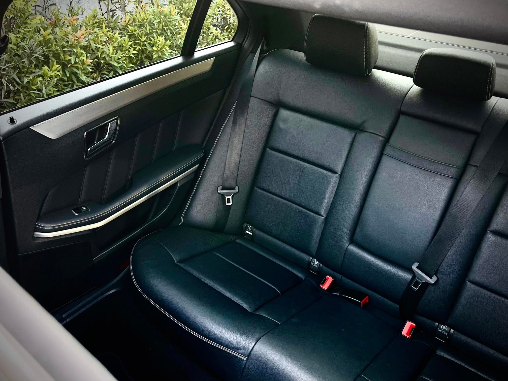 Mercedes Benz E200 AMG 7เกียร์ คันนี้อย่ากระพริบตาจริงๆคะ (รูปที่ 31)