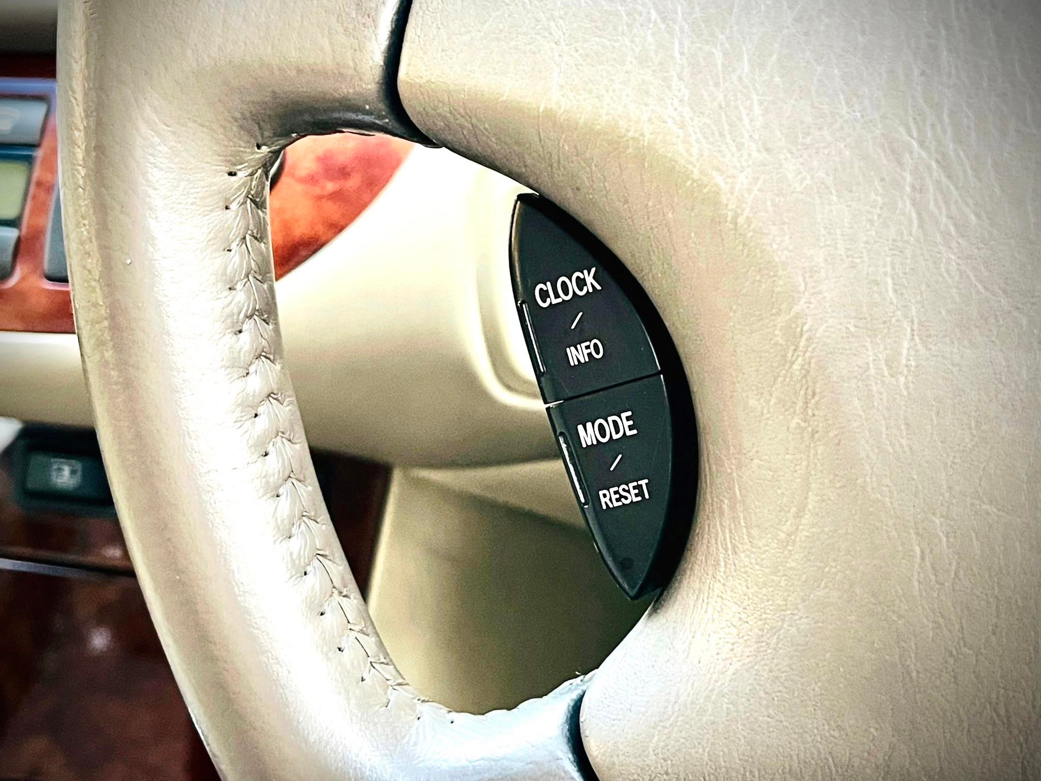 Toyota Camry 2.4Q DVD TOP สุด คิดว่าน่าจะคันเดียวในไทย ที่โคตรสวย จริงๆ (รูปที่ 24)