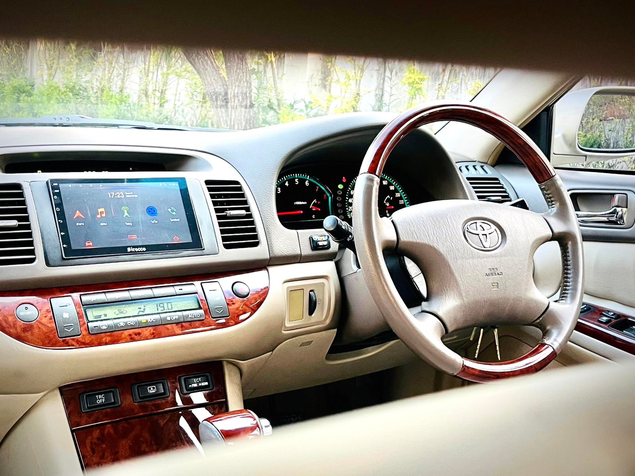 Toyota Camry 2.4Q DVD TOP สุด คิดว่าน่าจะคันเดียวในไทย ที่โคตรสวย จริงๆ