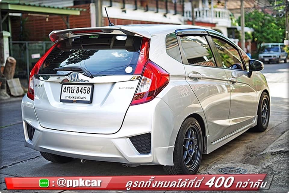 Honda Jazz GK ปี 2016 สีเงิน