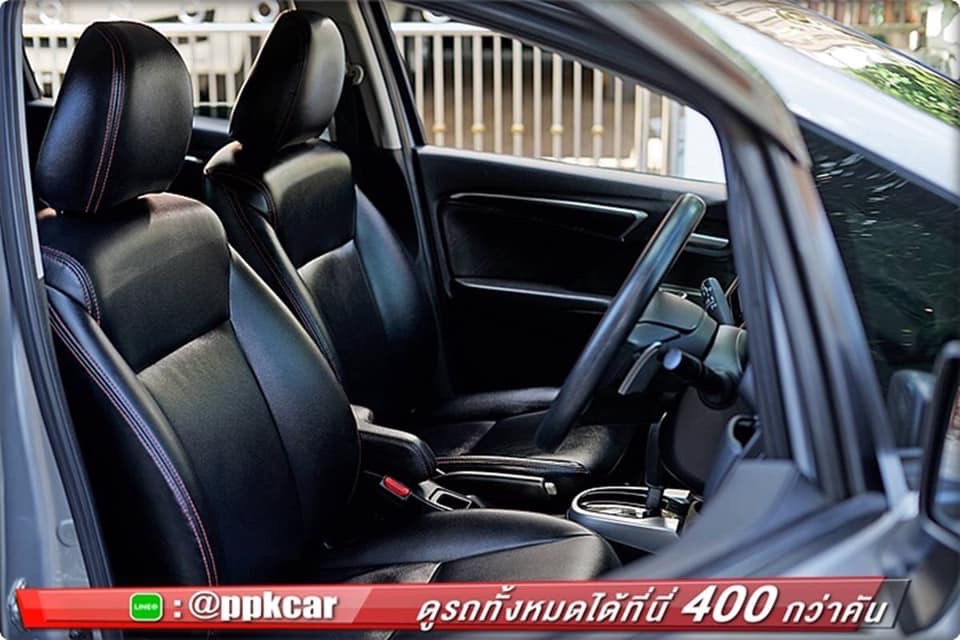 Honda Jazz GK ปี 2016 สีเงิน (รูปที่ 6)