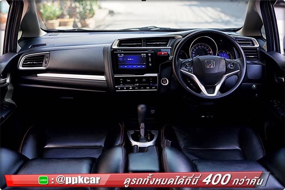 Honda Jazz GK ปี 2016 สีเงิน (รูปที่ 3)