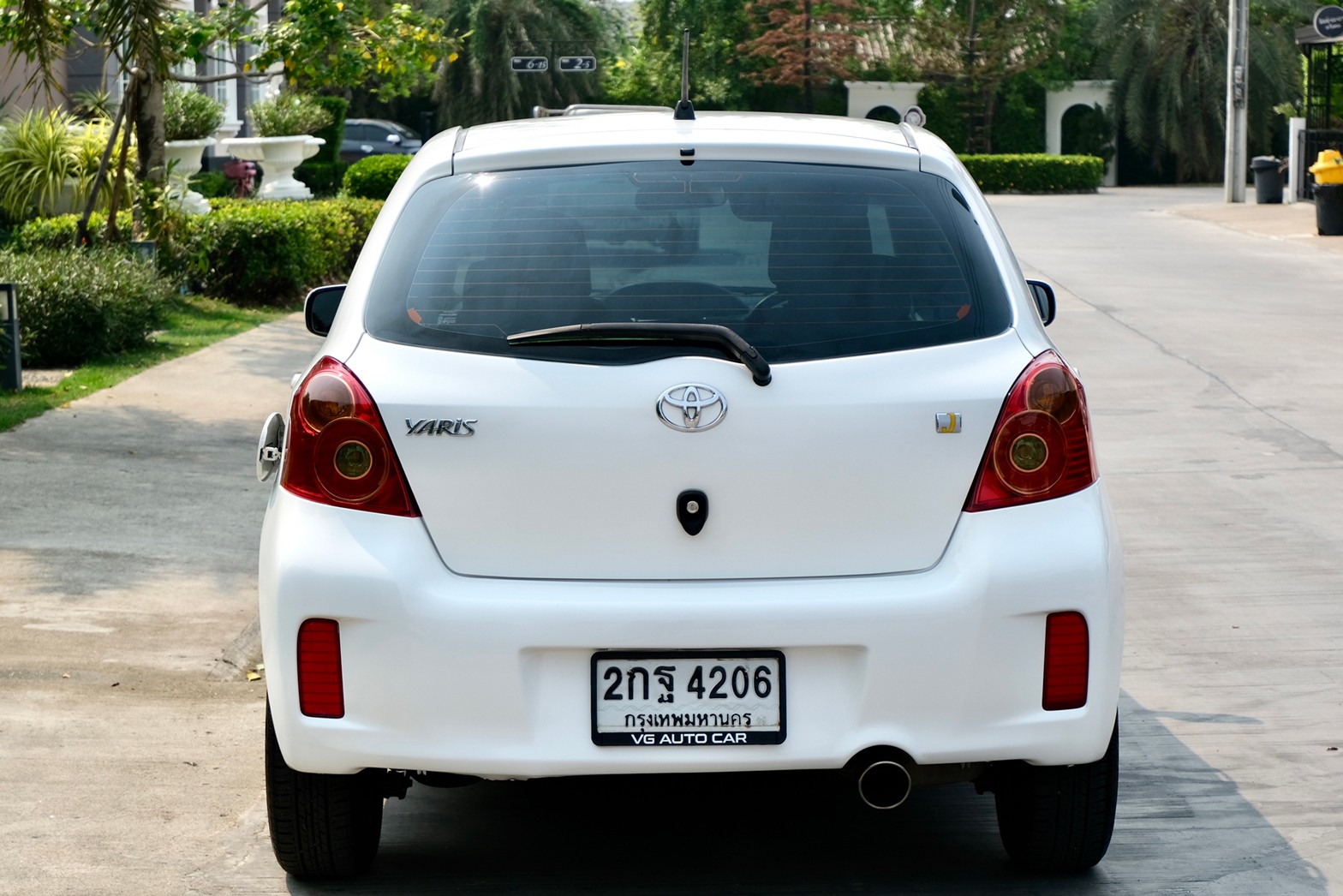 Toyota Yaris 1.5 J ปี: 2013 สี: ขาว เครื่อง: เบนซิน เกียร์: ออโต้ ไมล์: 14x,xxx กม (รูปที่ 6)