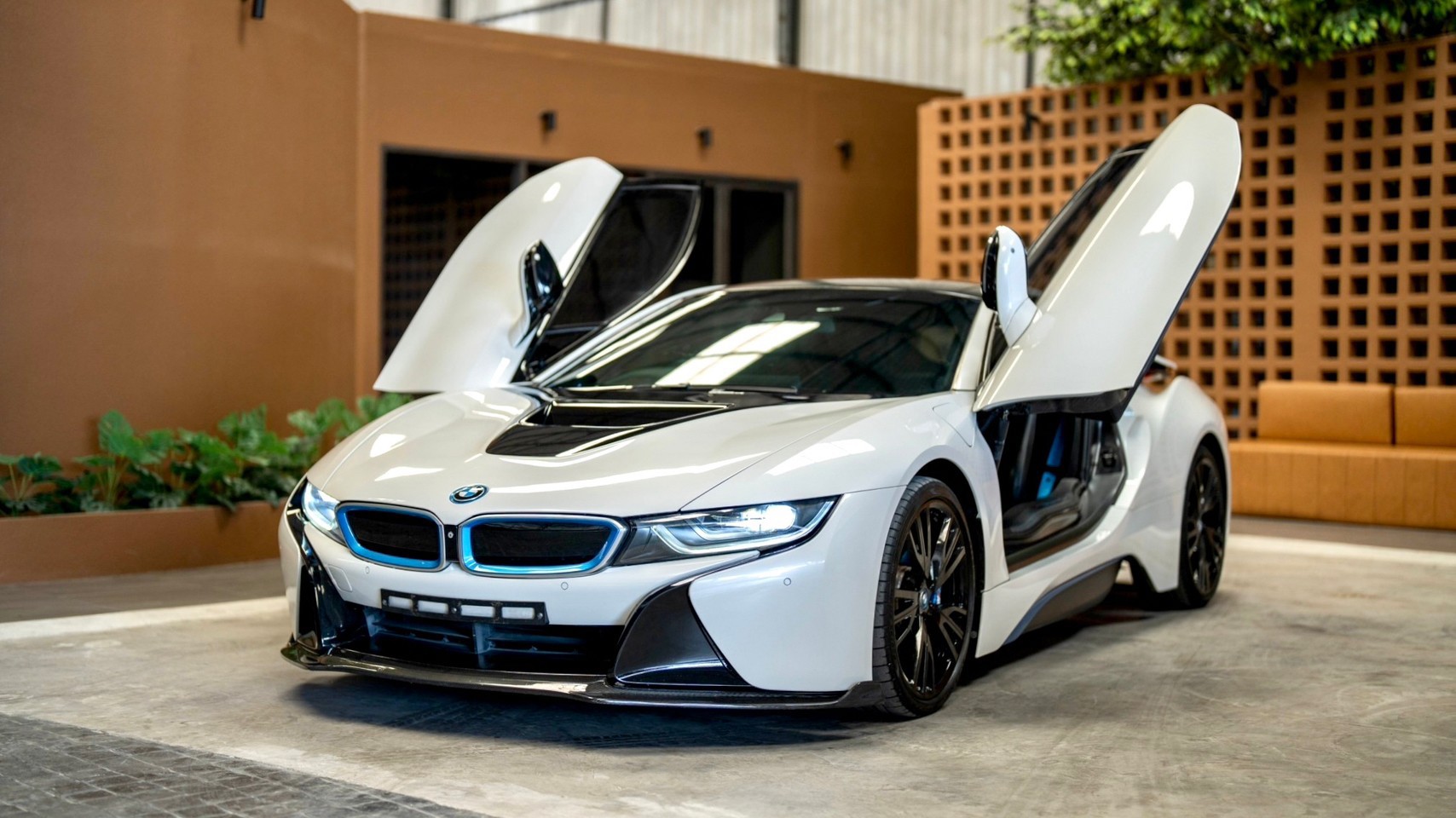 2015 BMW i8 สีขาว