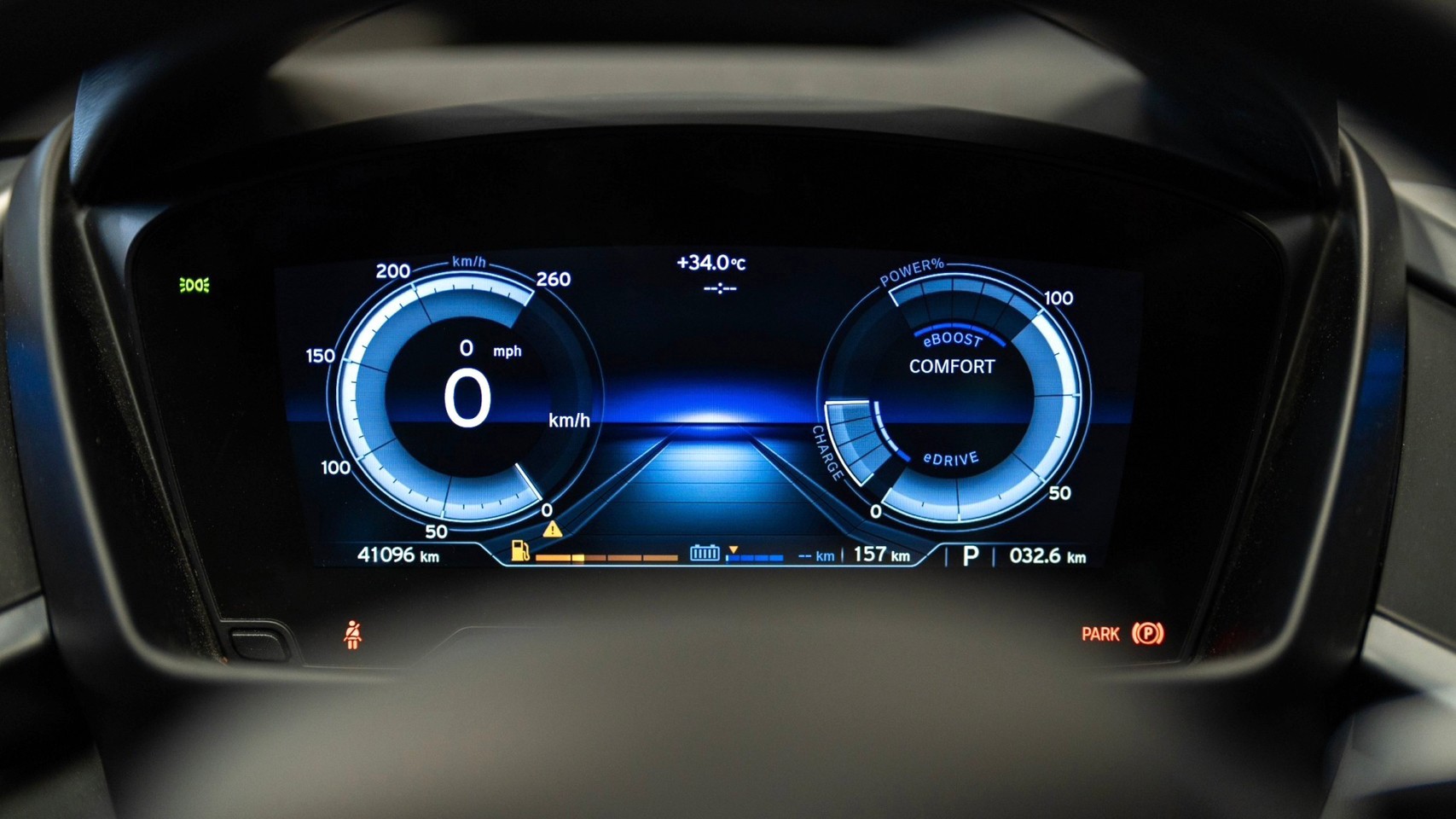 2015 BMW i8 สีขาว (รูปที่ 5)