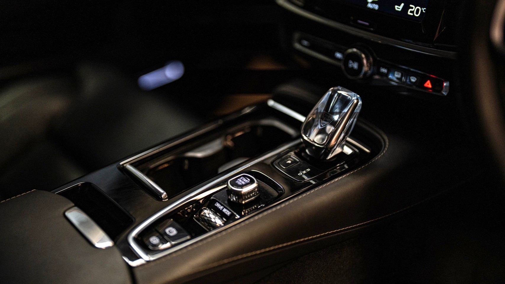 2020 Volvo S90 สีดำ (รูปที่ 10)