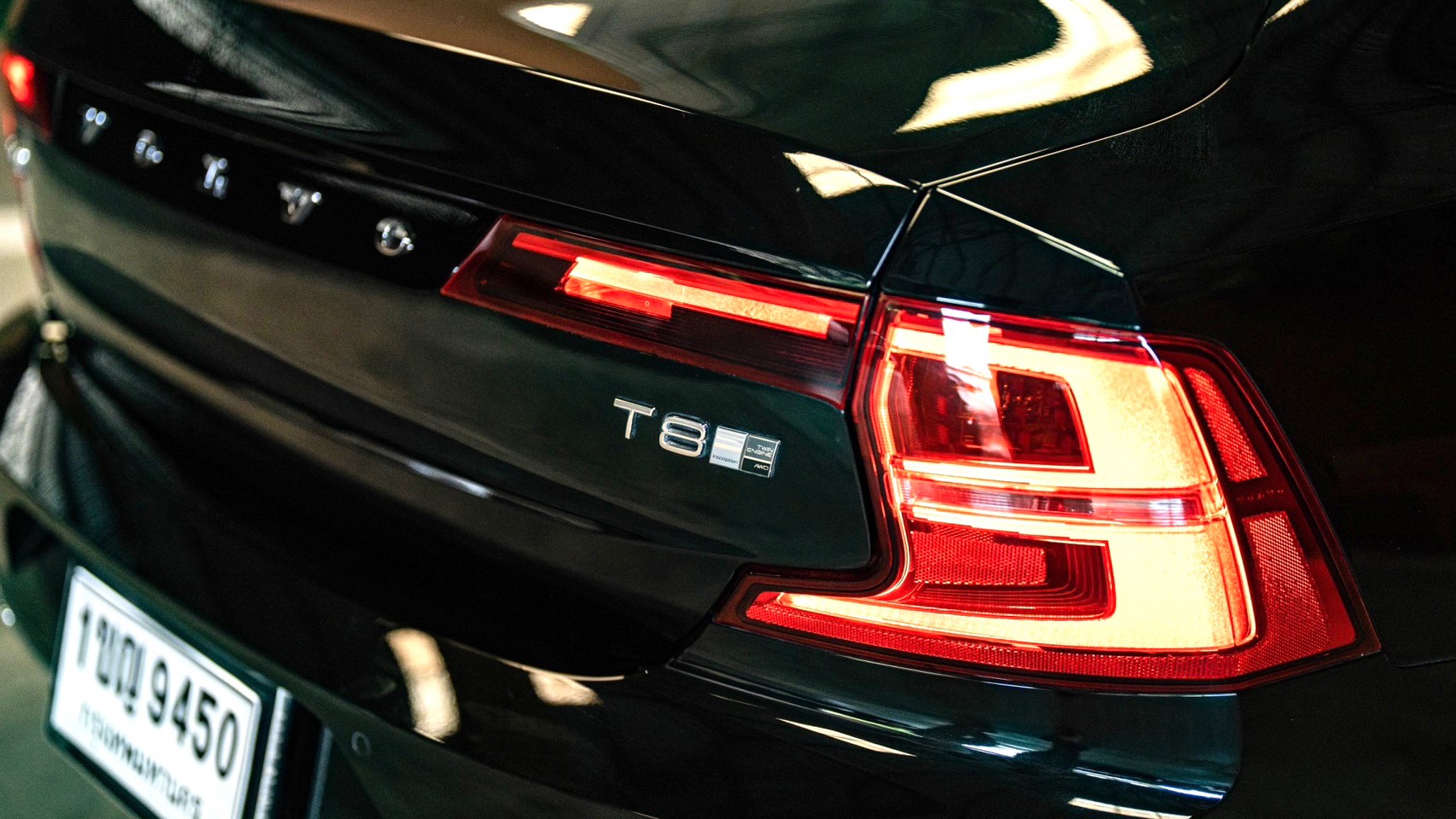 2020 Volvo S90 สีดำ (รูปที่ 13)