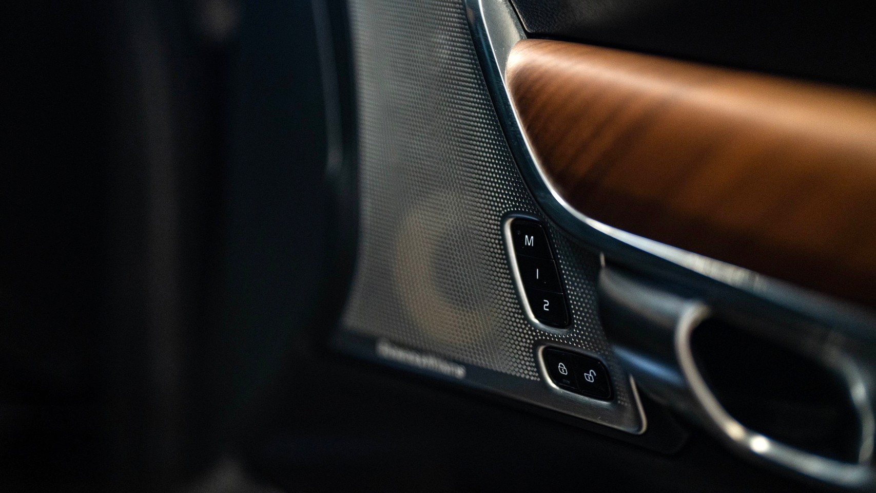 2020 Volvo S90 สีดำ (รูปที่ 4)