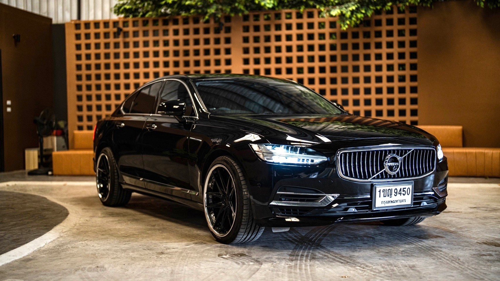 2020 Volvo S90 สีดำ (รูปที่ 17)