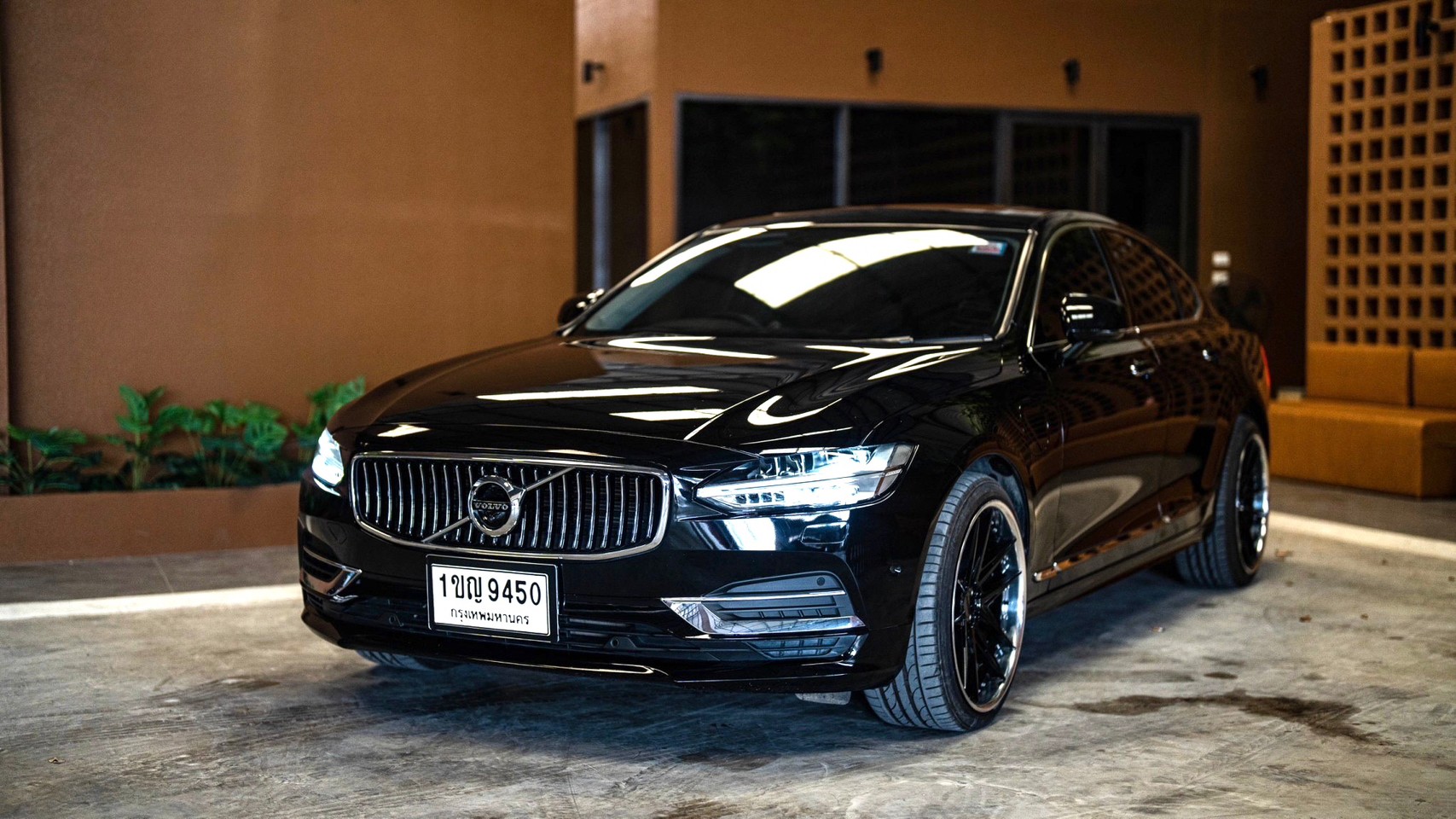 2020 Volvo S90 สีดำ
