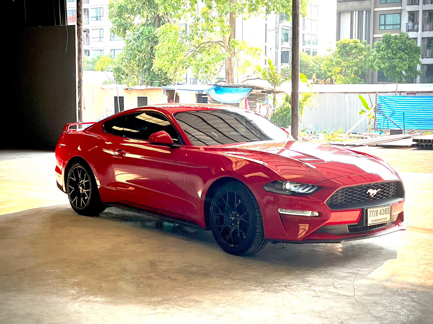 2019 Ford Mustang สีแดง