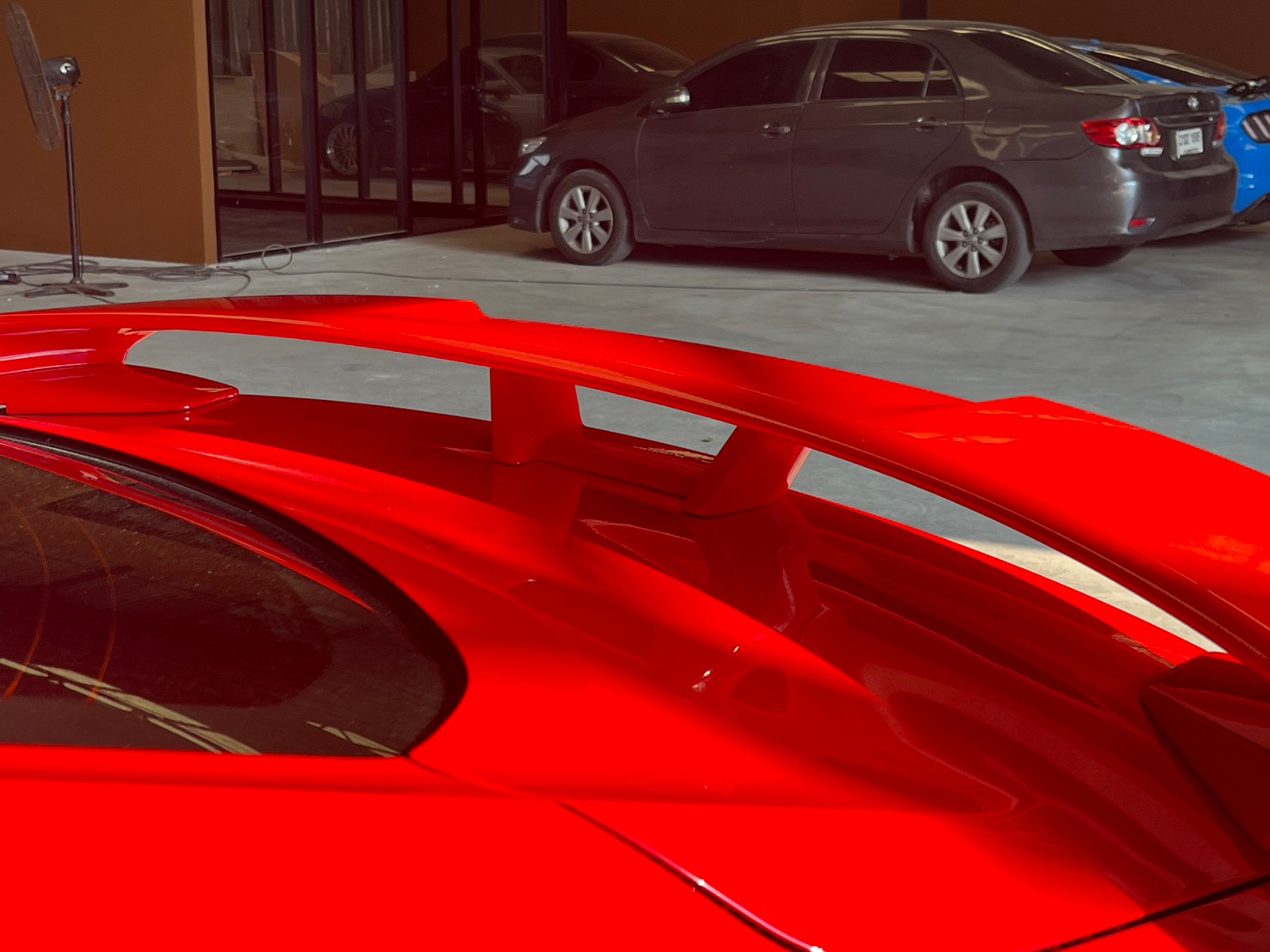 2019 Ford Mustang สีแดง (รูปที่ 16)
