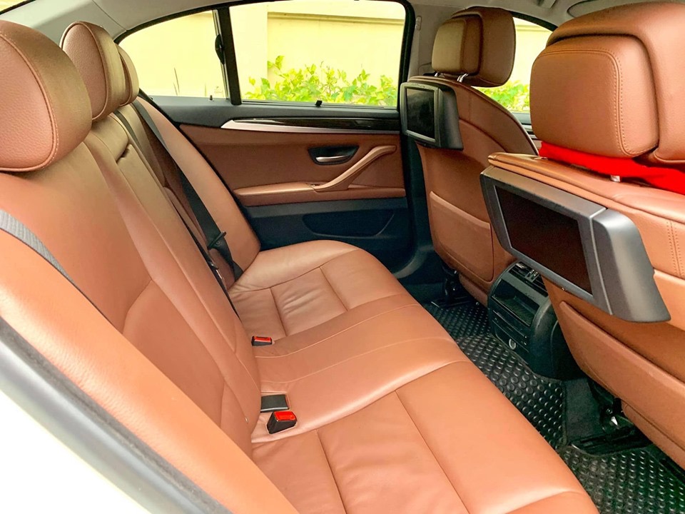 BMW 5 Series Gen6 F10 528i ปี 2015 สีขาว (รูปที่ 6)