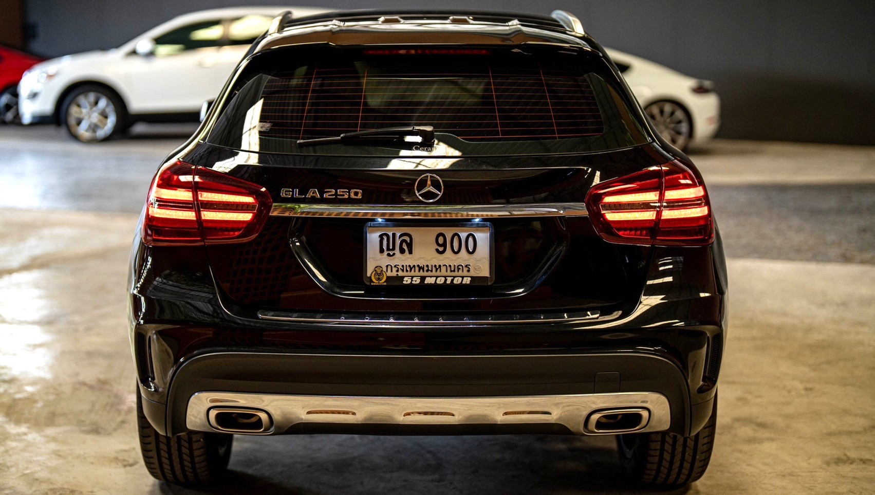 2018 Mercedes-Benz GLA-Class X156 GLA250 สีดำ (รูปที่ 10)