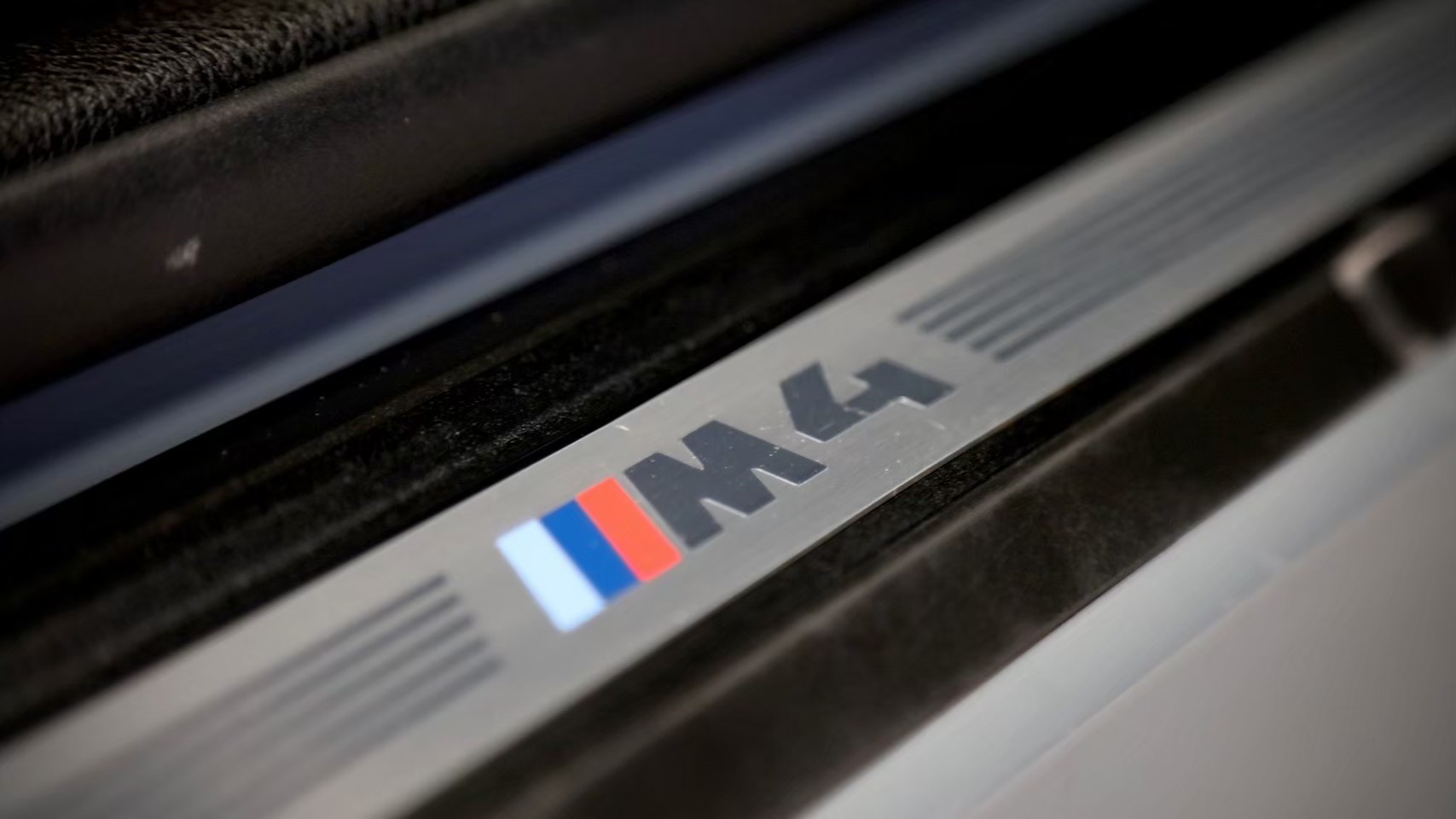 2016 BMW M4 สีขาว (รูปที่ 3)