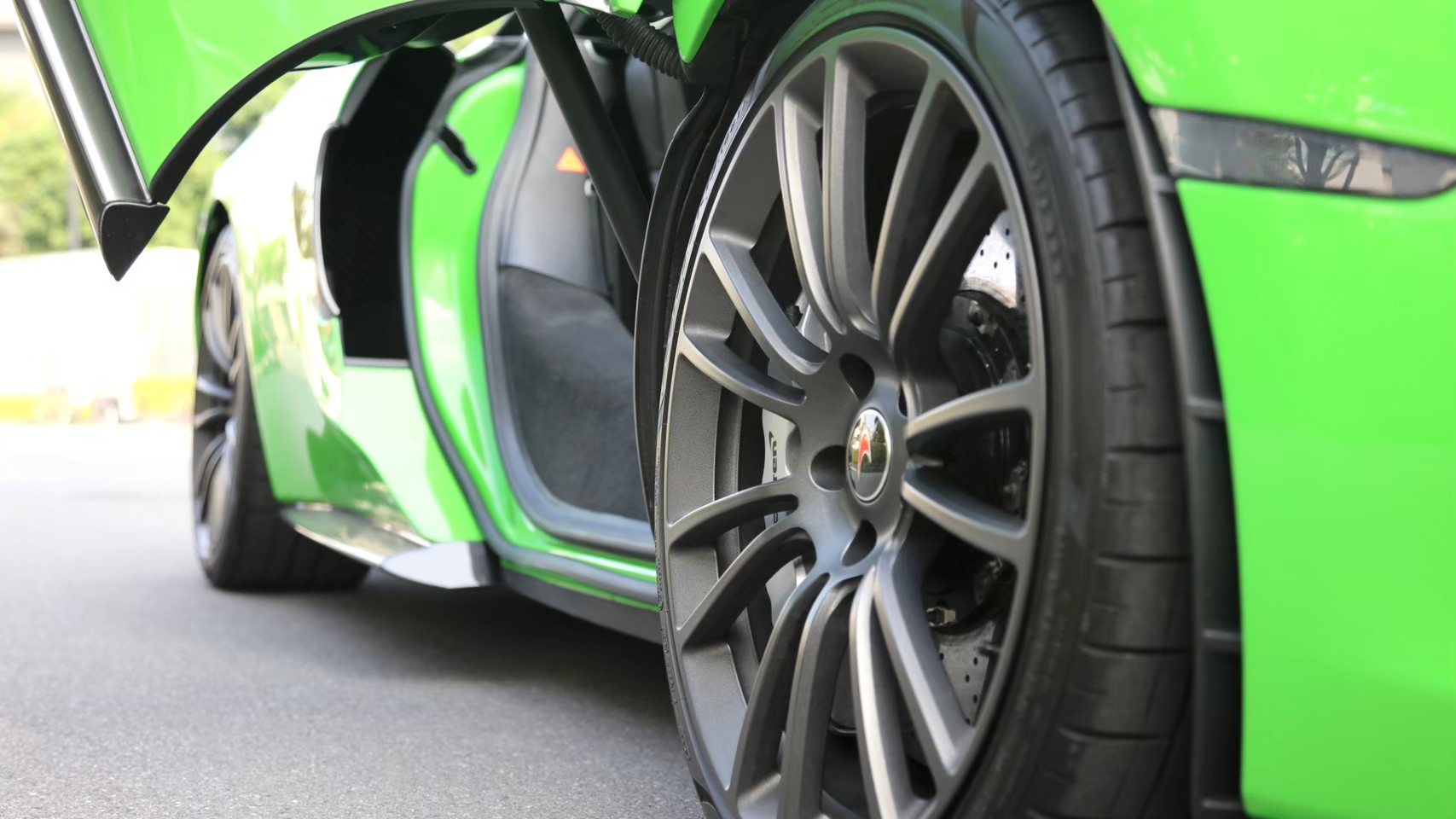 2019 McLaren 570S สีเขียว (รูปที่ 10)