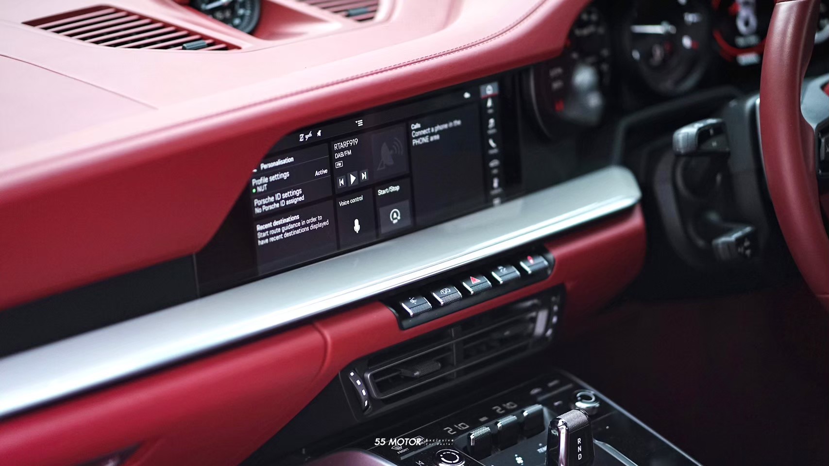 2021 Porsche Carrera 992 สีเทา (รูปที่ 2)
